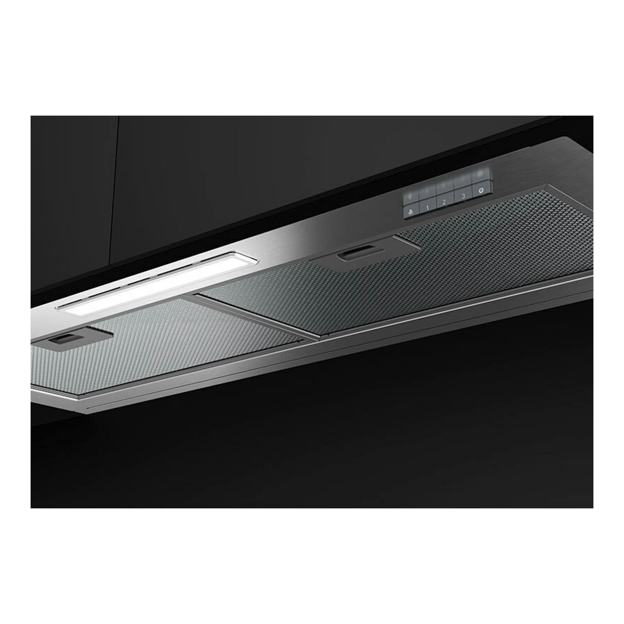 Campana integrable Teka GFI93030KOS en inox, vista inferior, con filtro metálico y botones de control.
