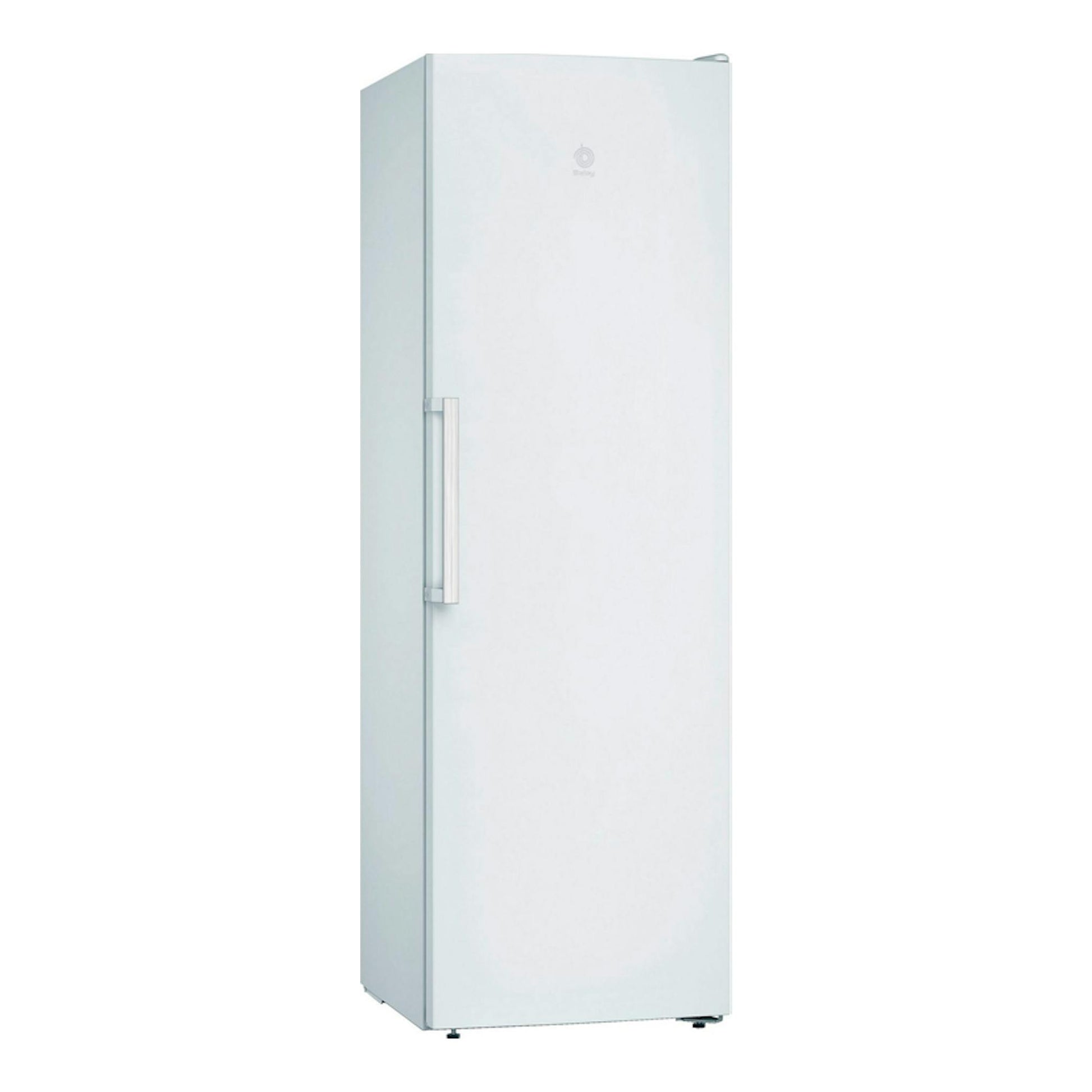 Congelador vertical Balay blanco, vista frontal ligeramente en ángulo, con tirador lateral.