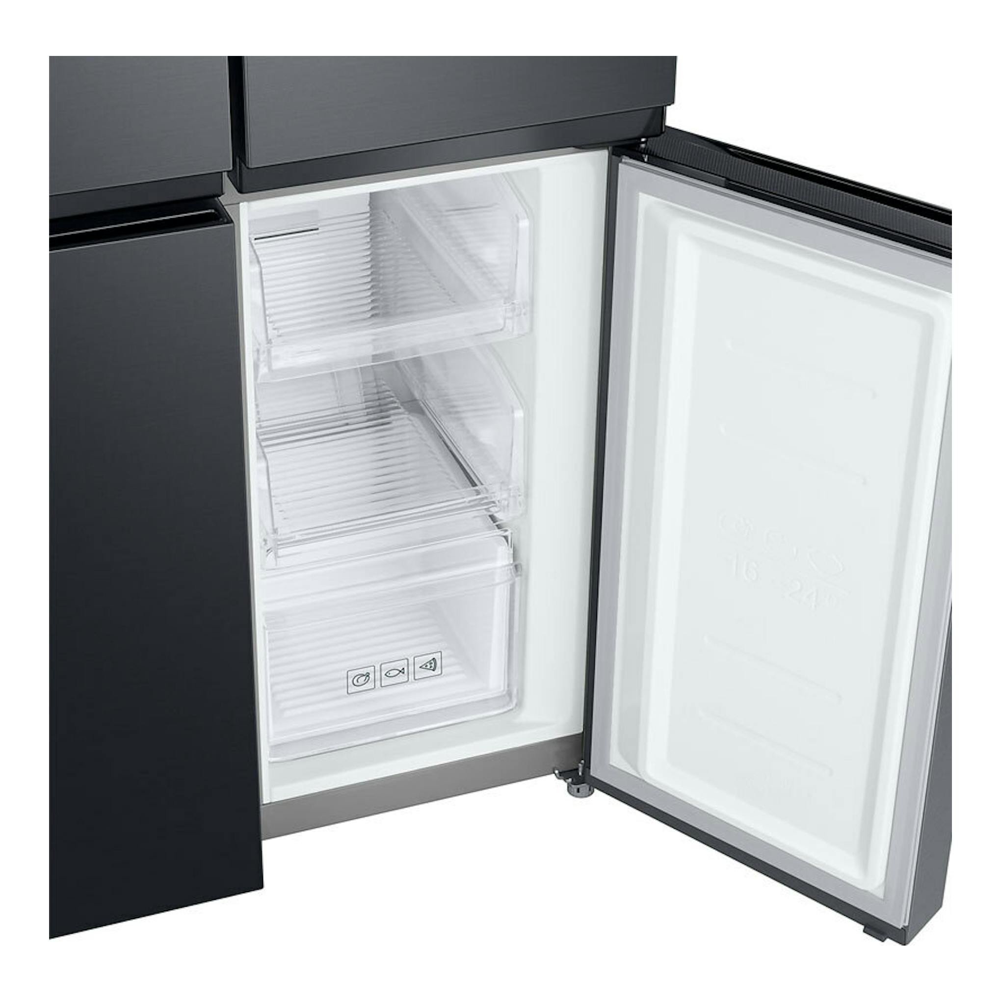 Vista frontal de frigorífico americano Samsung RF48A400EB4/EF grafito, con puerta abierta y cajones blancos.