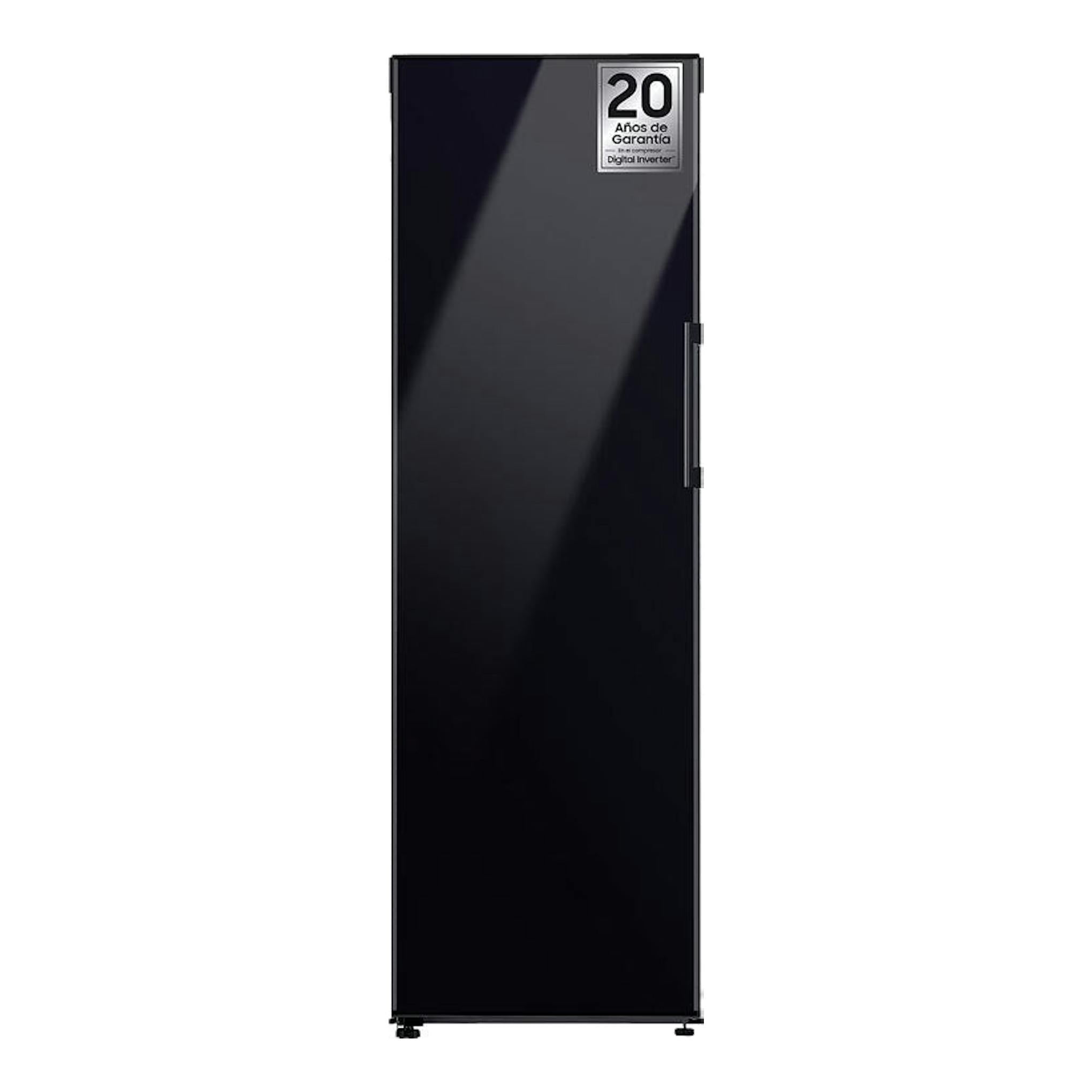 Congelador vertical Samsung RZ32A748522/EF negro, vista frontal, con puerta lisa y tirador lateral.