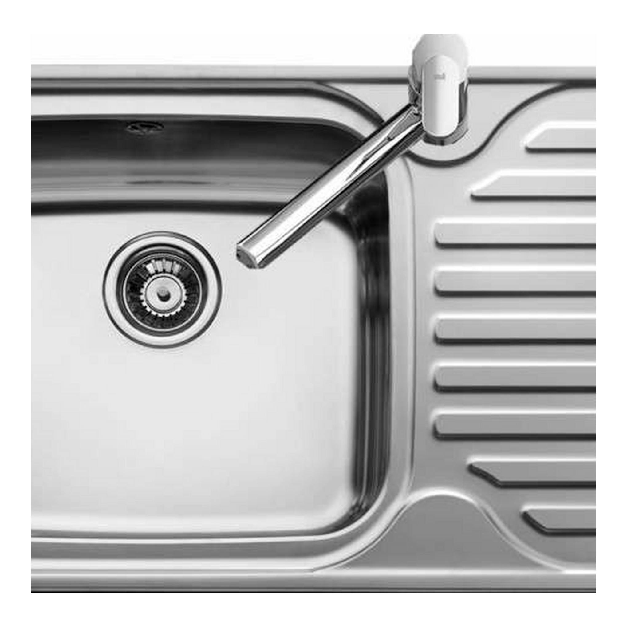 Fregadero Teka CLASSIC MAX 1C 1E derecha, vista superior, acero inoxidable con escurridor y grifo cromado.
