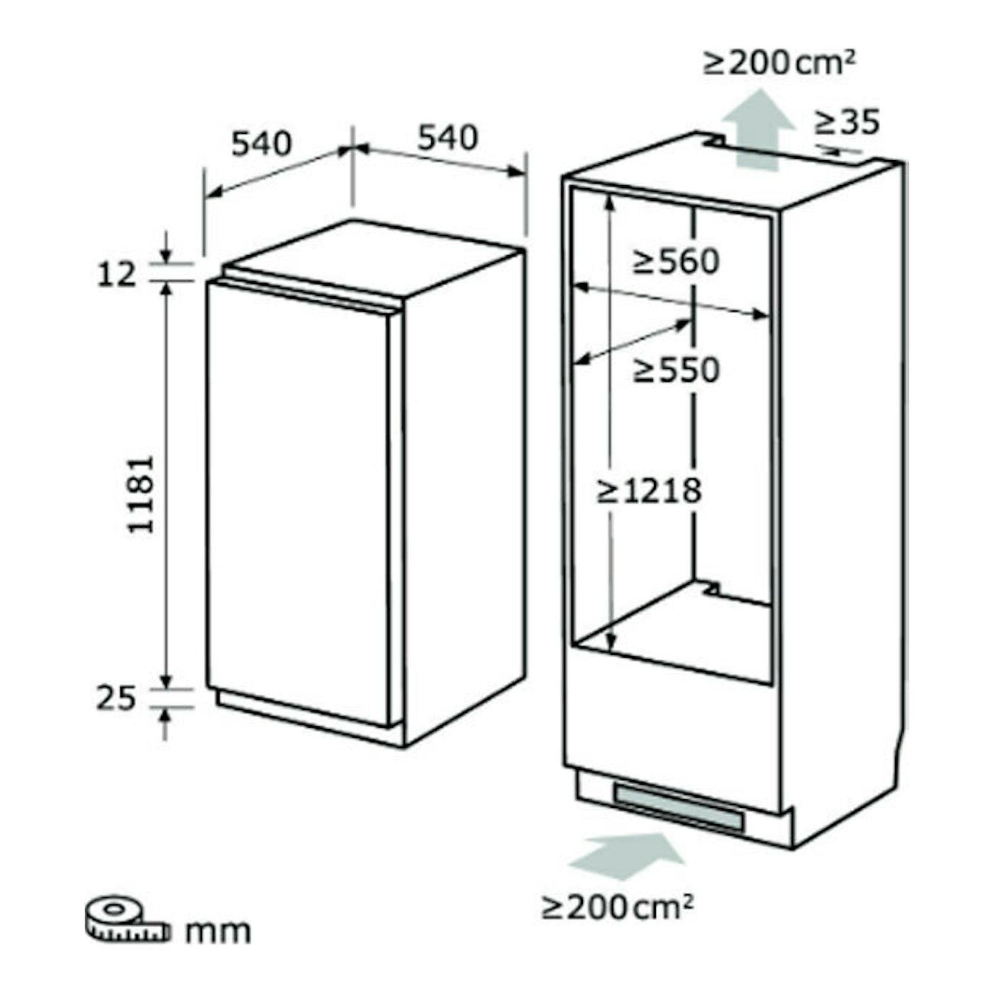 Esquema técnico de frigorífico integrable Exquisit EKS 201-4-E-040E con medidas y ventilación.