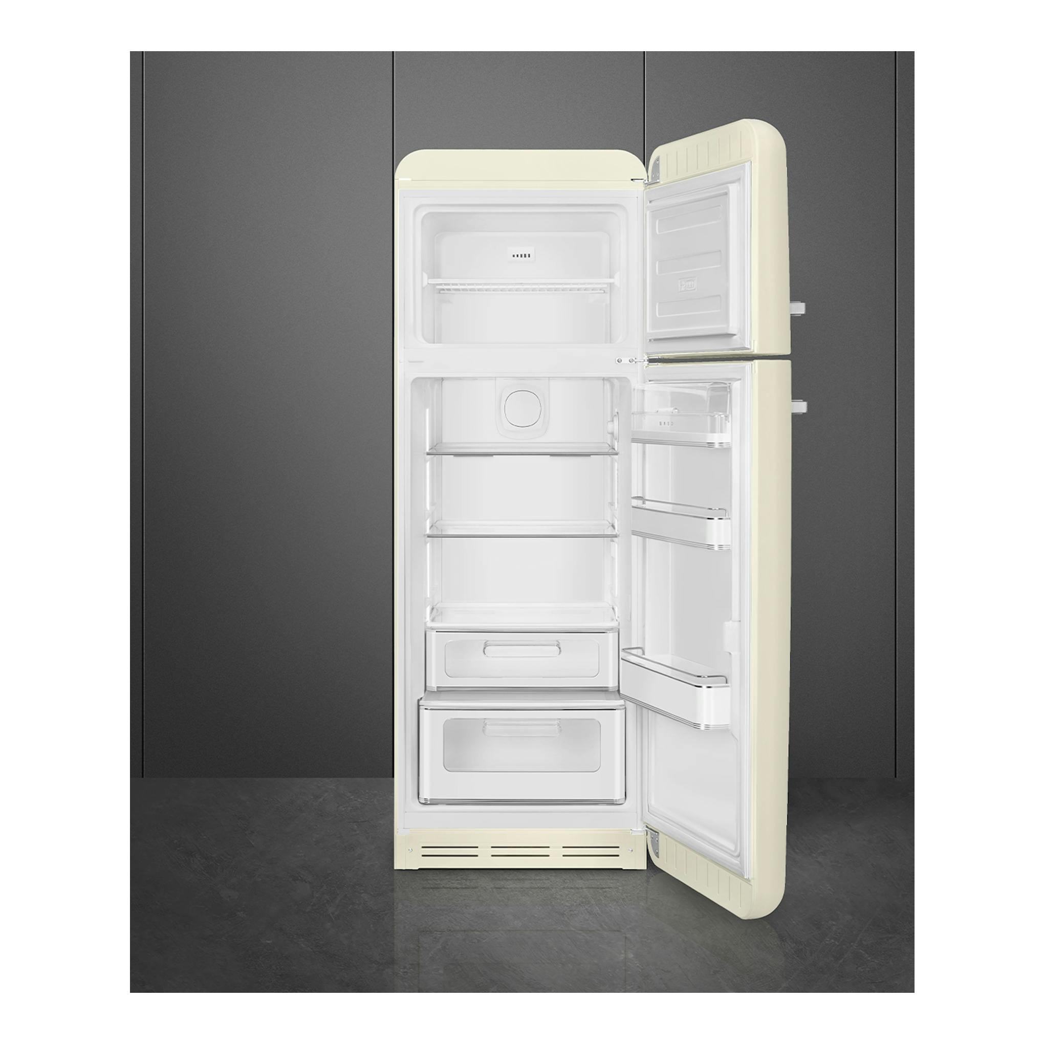 Frigorífico Smeg FAB30RCR6 crema, vista frontal con ambas puertas abiertas e interior blanco.