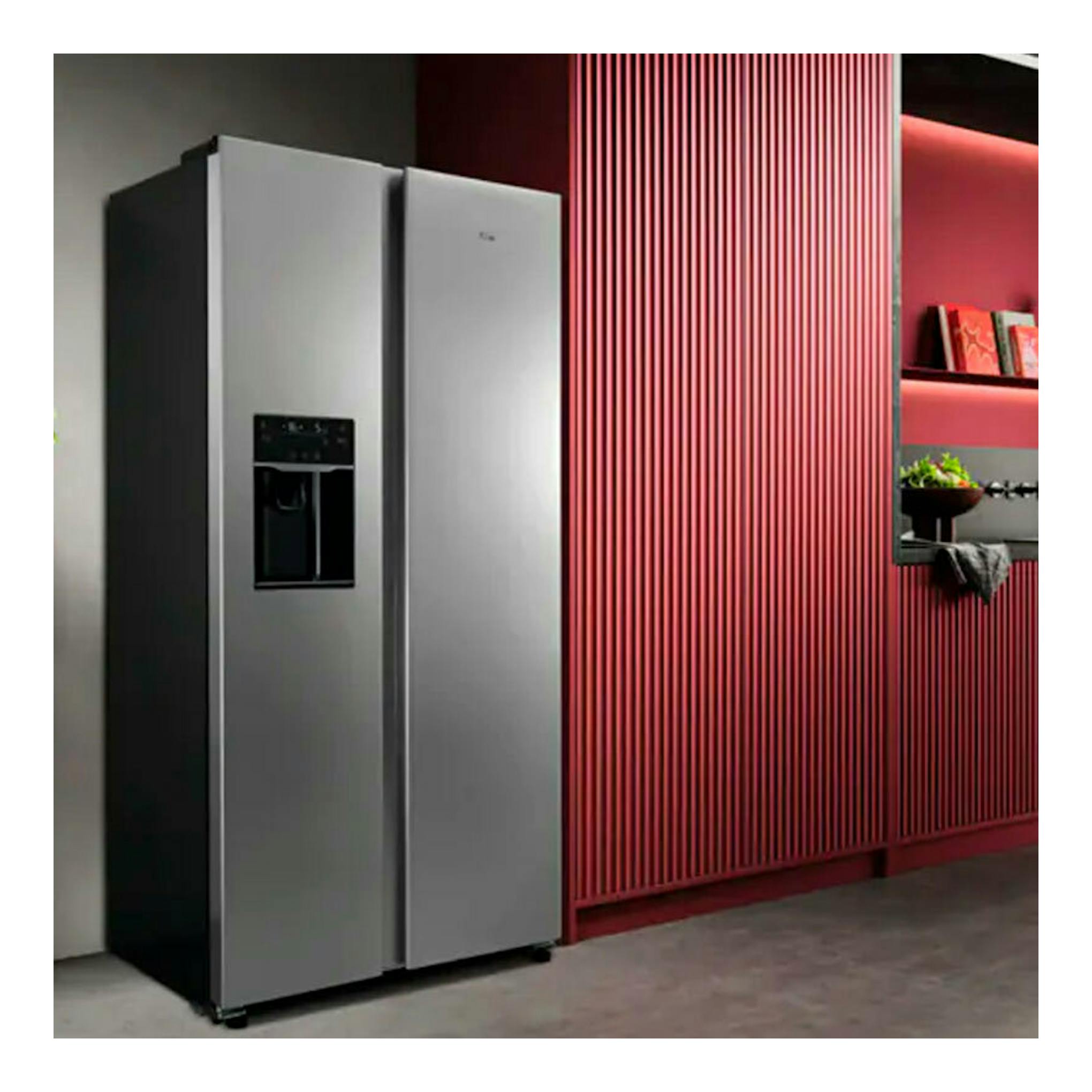 Frigorífico americano AEG ORX9V351DU inox, vista frontal, con dispensador de agua y hielo.