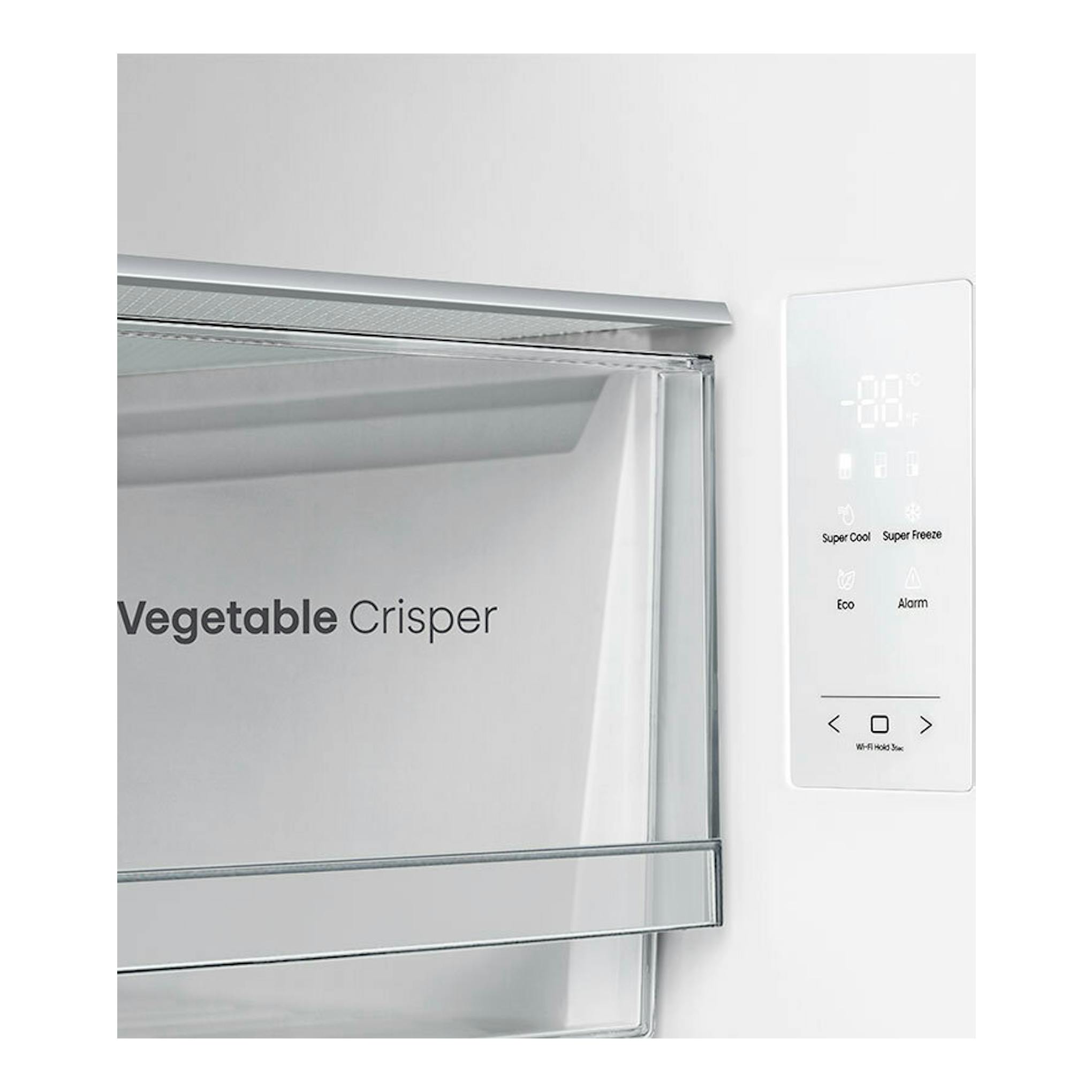 Hisense RQ5P470SEIE inox: primer plano del cajón Vegetable Crisper y panel táctil del frigorífico.