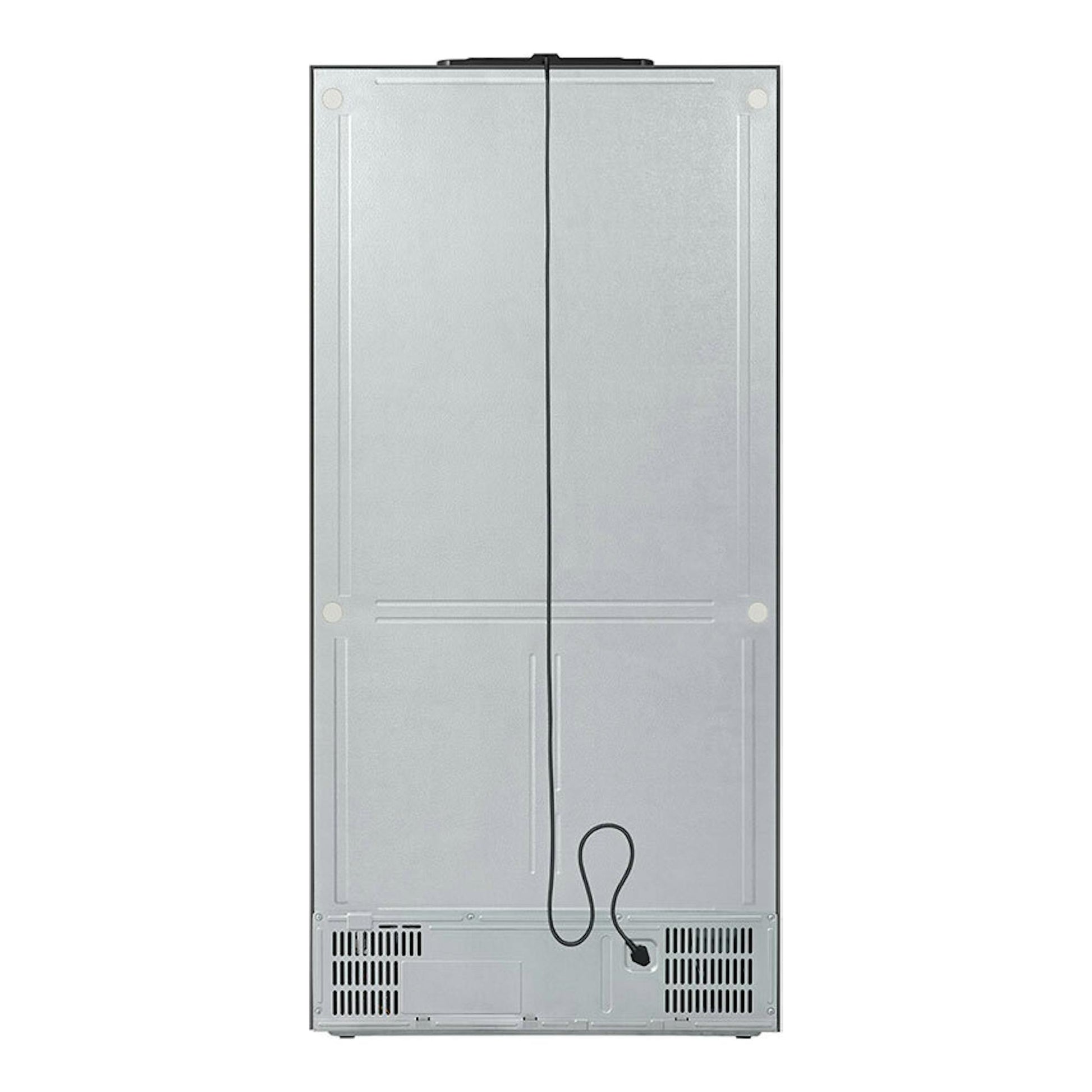 Hisense RQ768N4GBE, vista trasera de frigorífico americano en metal plateado con cable negro.