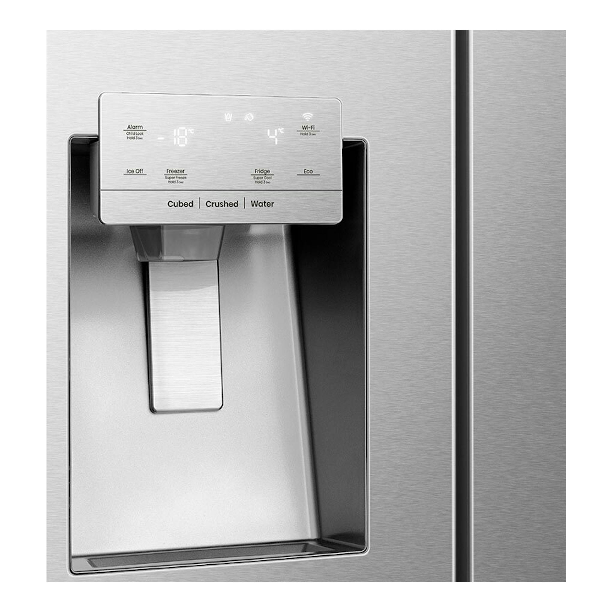 Frigorífico americano Hisense RS818N4TIC inox, primer plano del dispensador de agua y hielo.