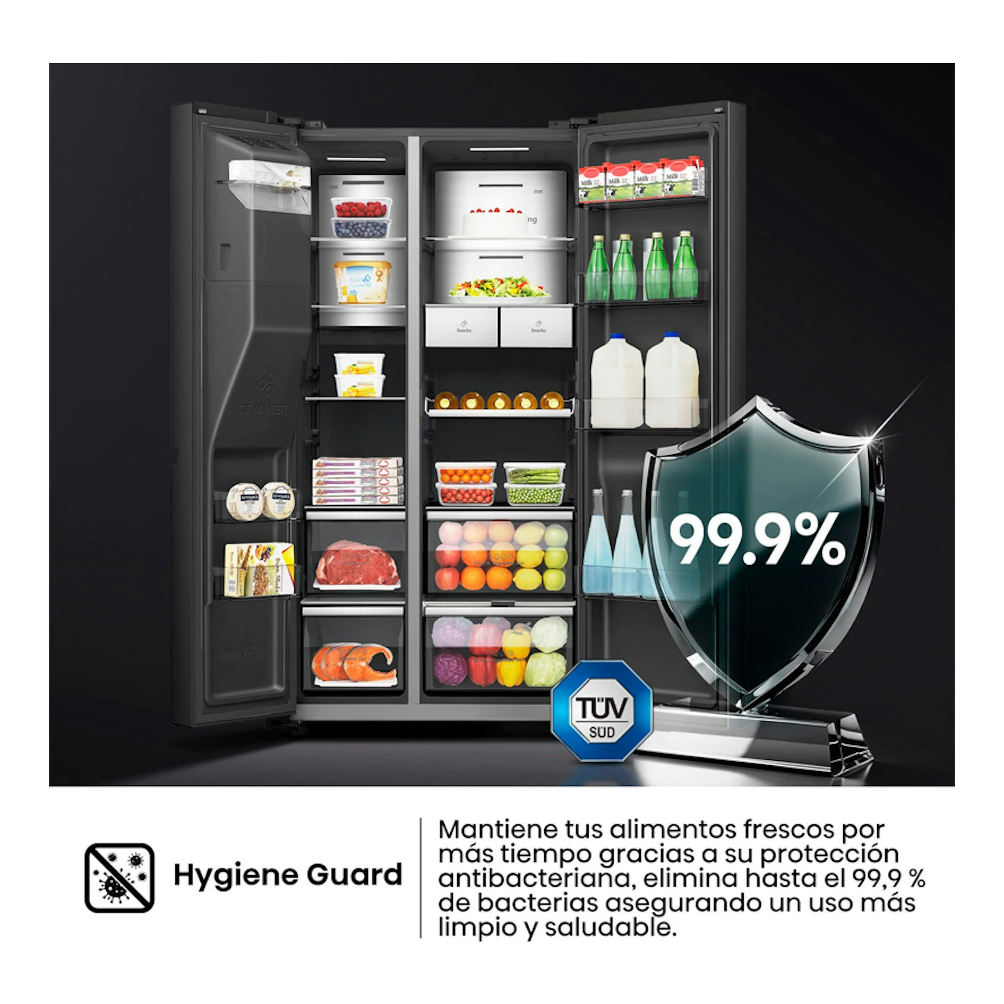 Frigorífico americano Hisense RS9P628GPFE inox, vista frontal con puertas abiertas y estantes.