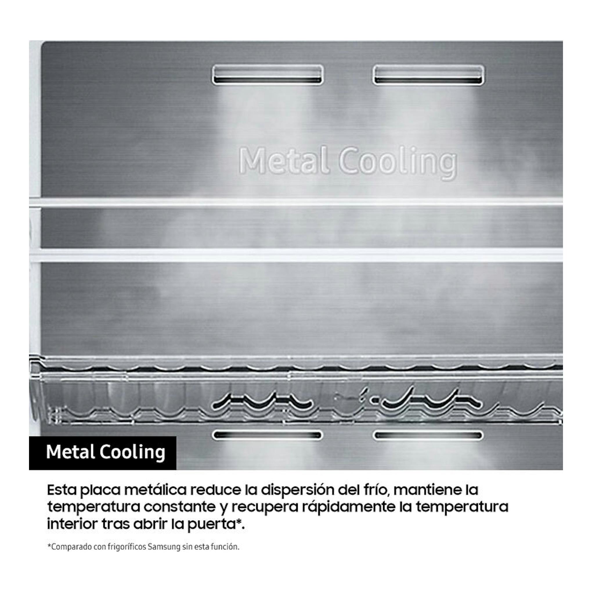 Frigorífico americano Samsung RS70F65KETEF inox, detalle frontal de panel Metal Cooling en acero.