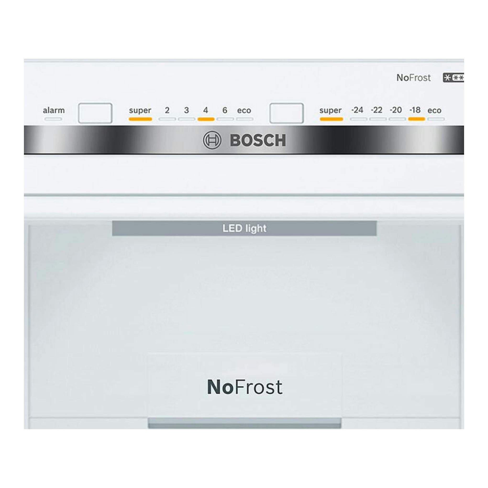 Vista frontal parcial de frigorífico Bosch KGN36VIDB inox, con panel NoFrost y LED light.