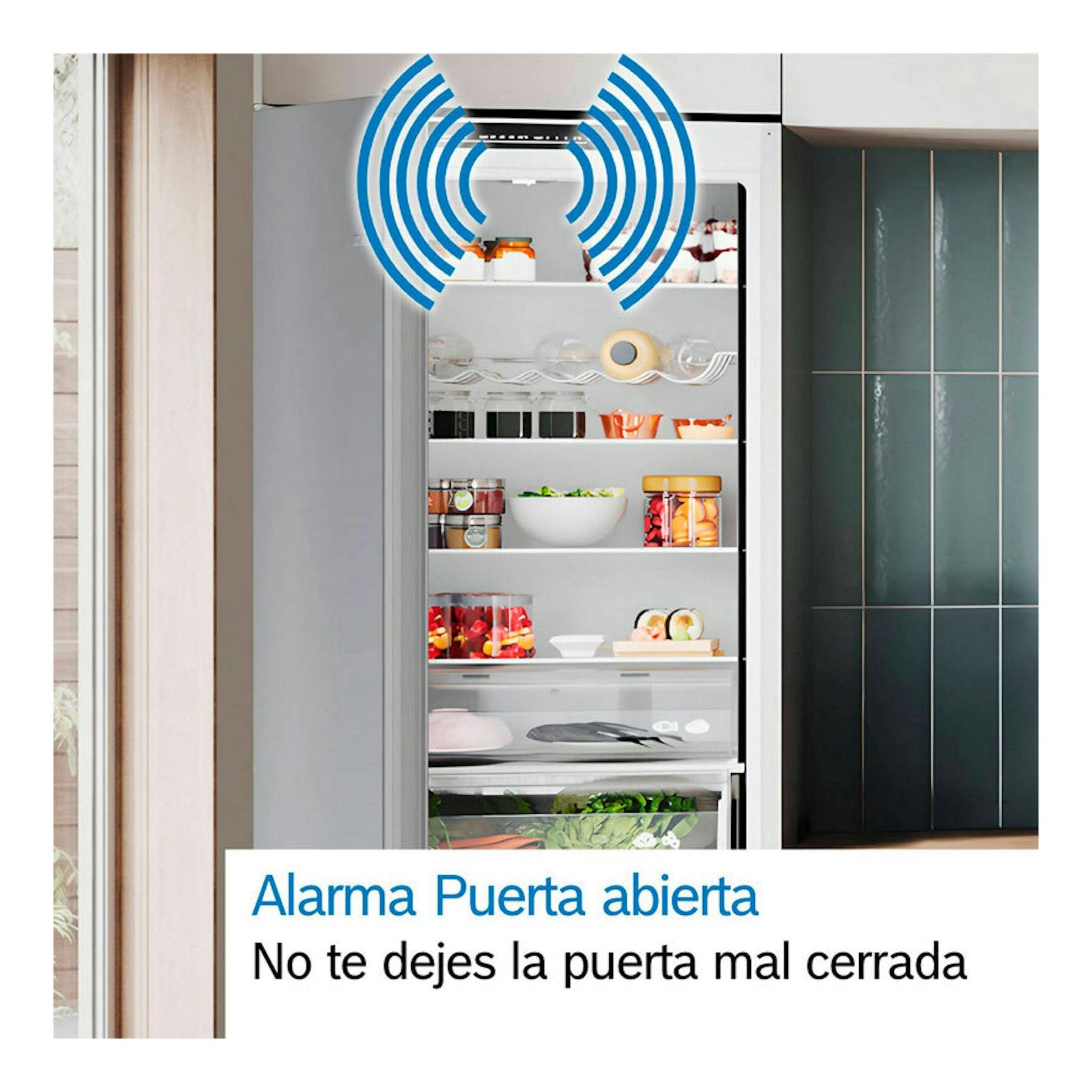 Vista frontal de frigorífico combi Bosch KGN36VIED de acero, con la puerta abierta e interior visible.