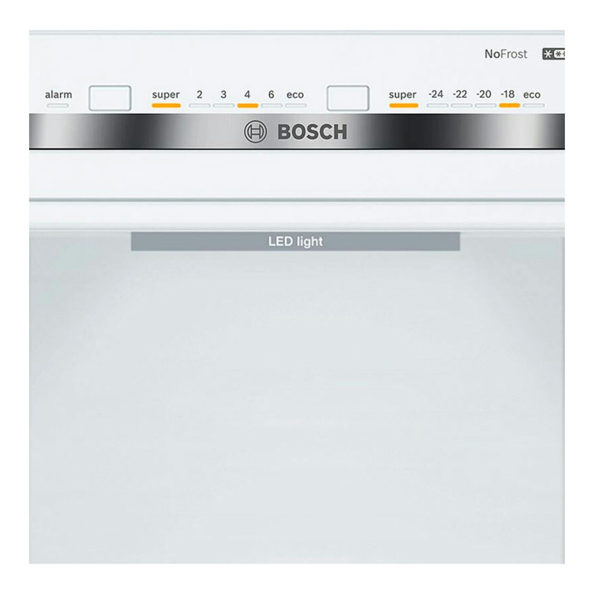 Frigorífico combi Bosch KGN36VIED en acero, vista frontal del panel superior con display NoFrost y LED.
