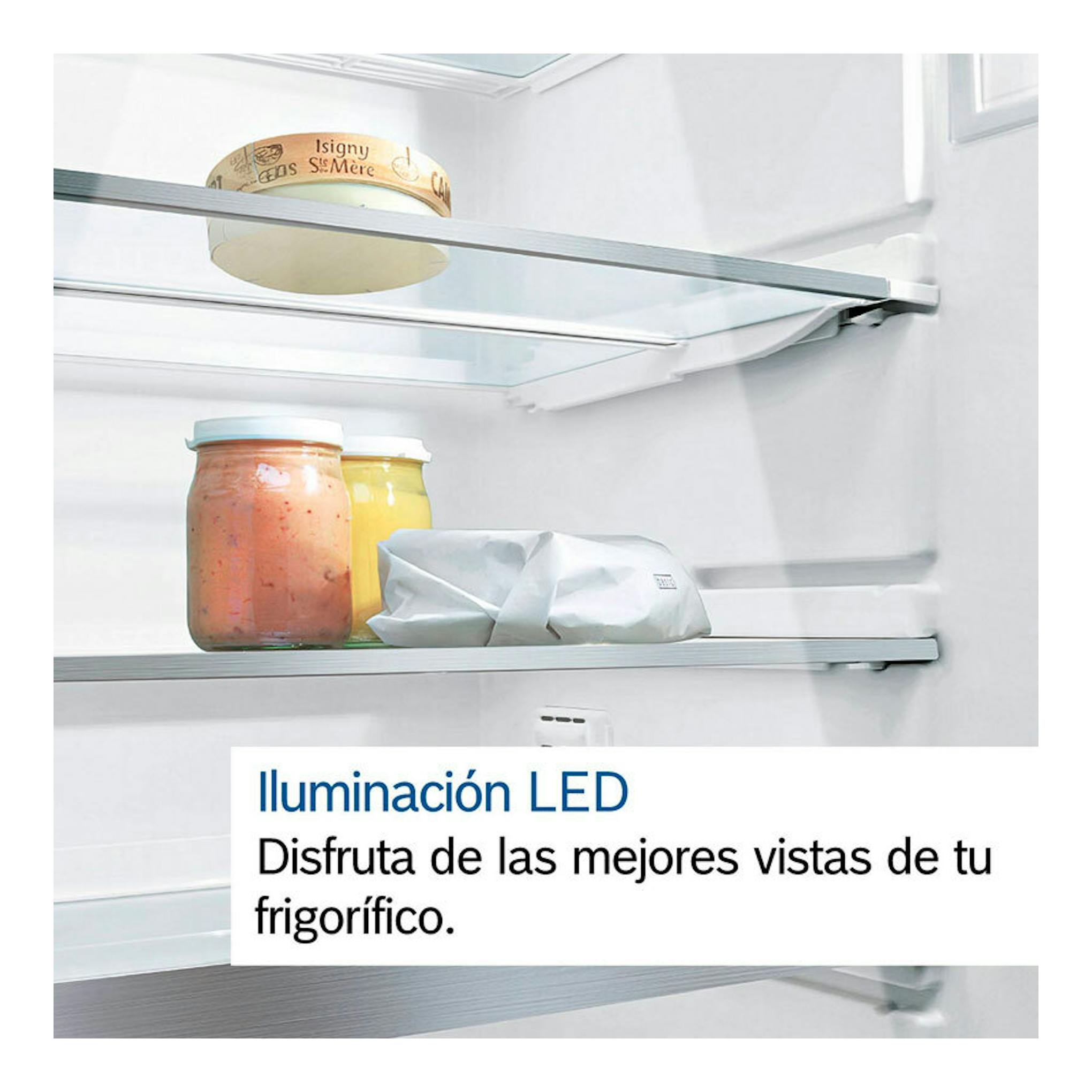 Interior de frigorífico Bosch KGN493IDA Inox, vista frontal, con estantes de vidrio, tarros y texto de iluminación LED.