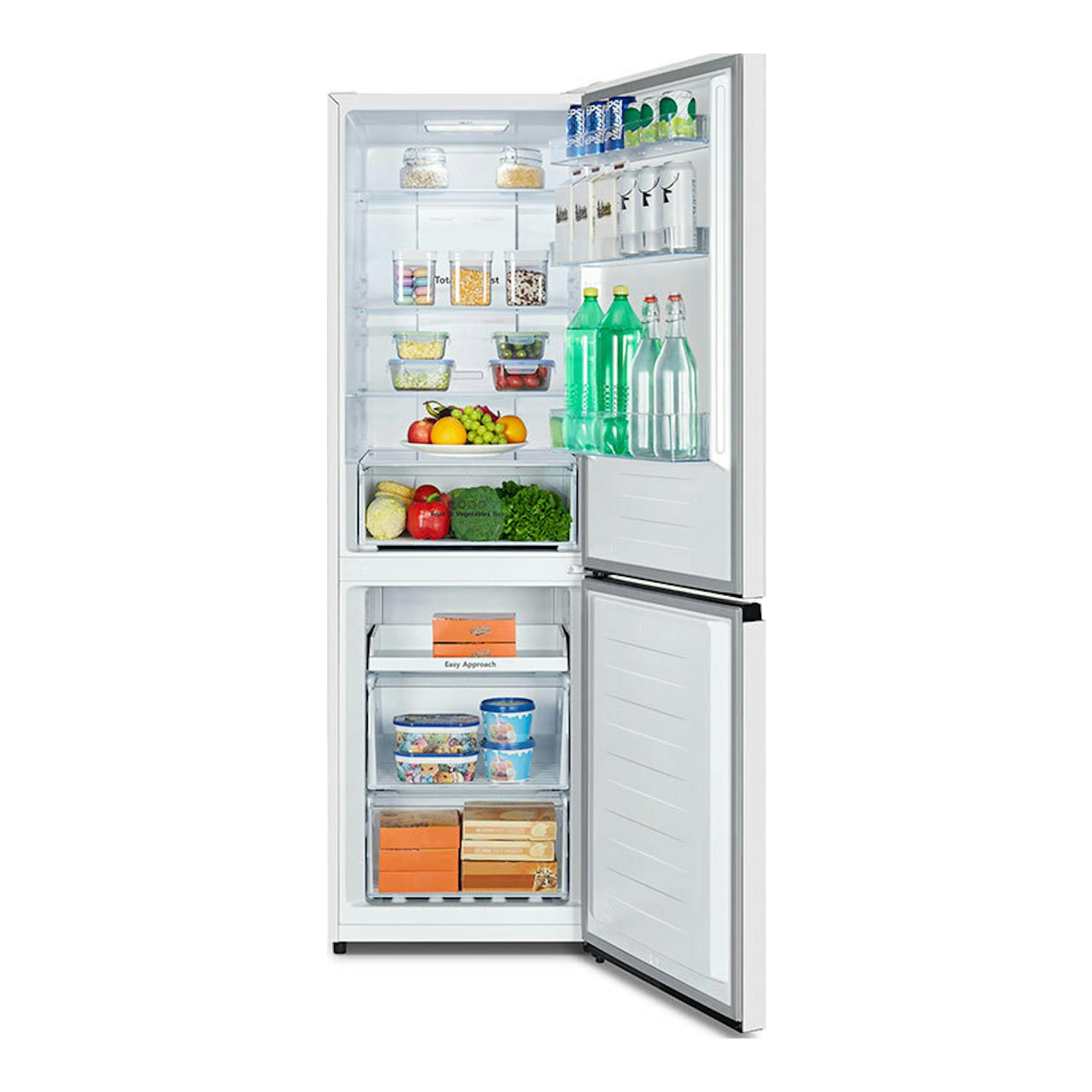 Frigorífico combi Hisense RB390N4BWC blanco, vista frontal con puertas abiertas y alimentos en el interior.