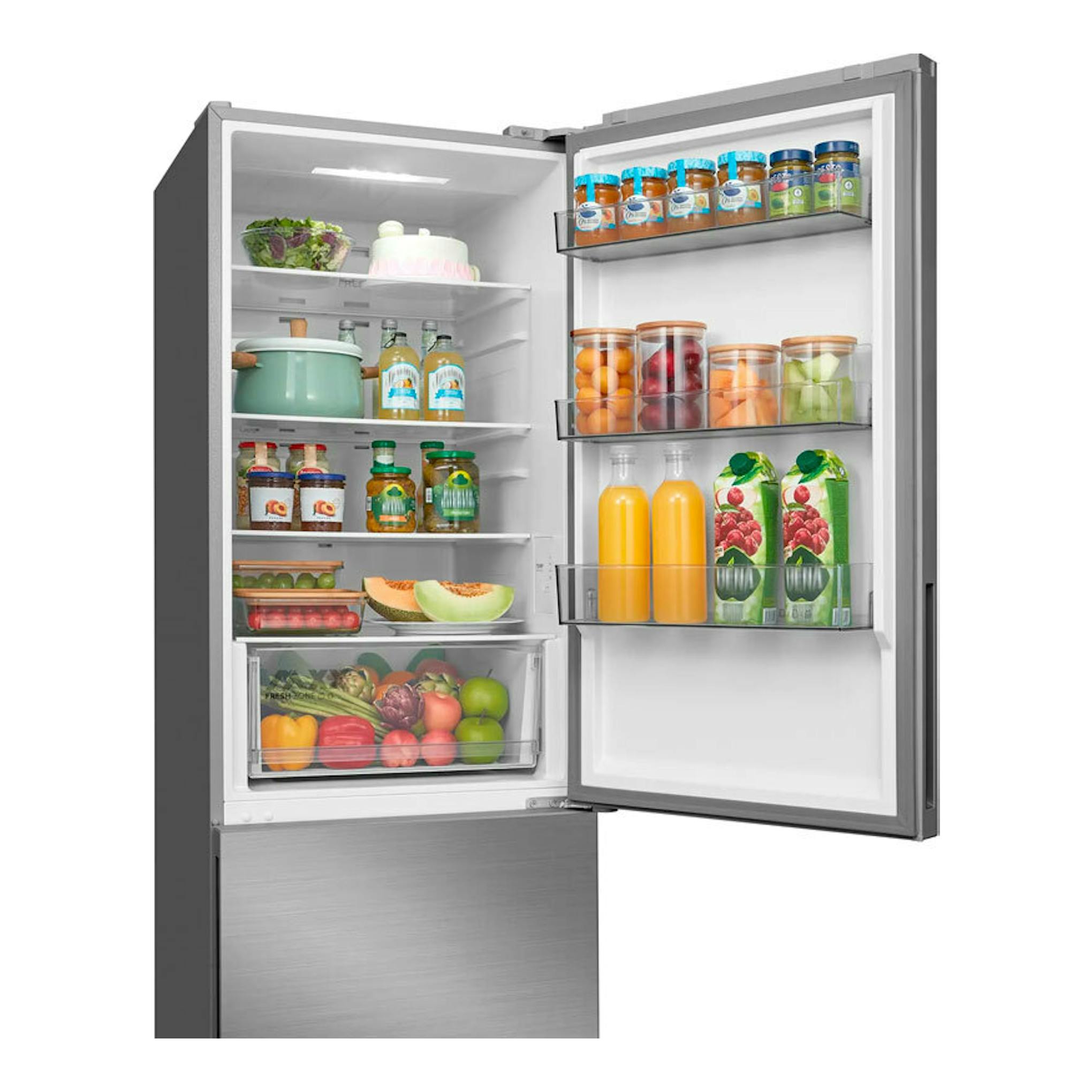 Frigorífico combi Midea MDRB548MME46 inox, vista frontal con puertas abiertas y estantes llenos de alimentos.