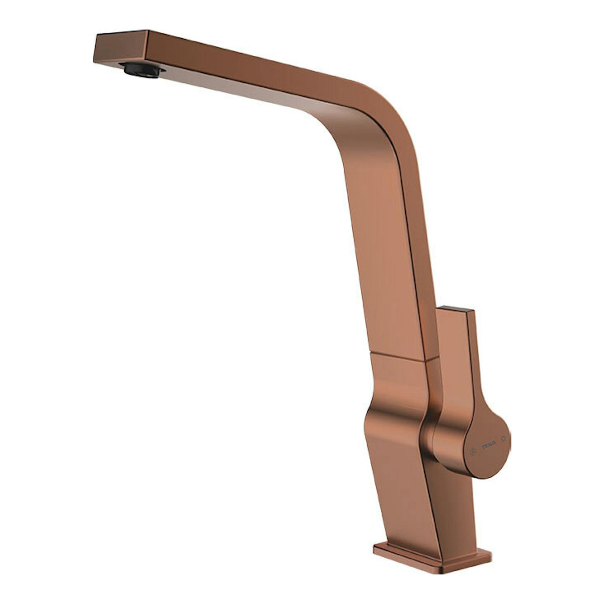 Grifo Teka ICC915 de cobre, vista frontal en tres cuartos sobre fondo blanco.