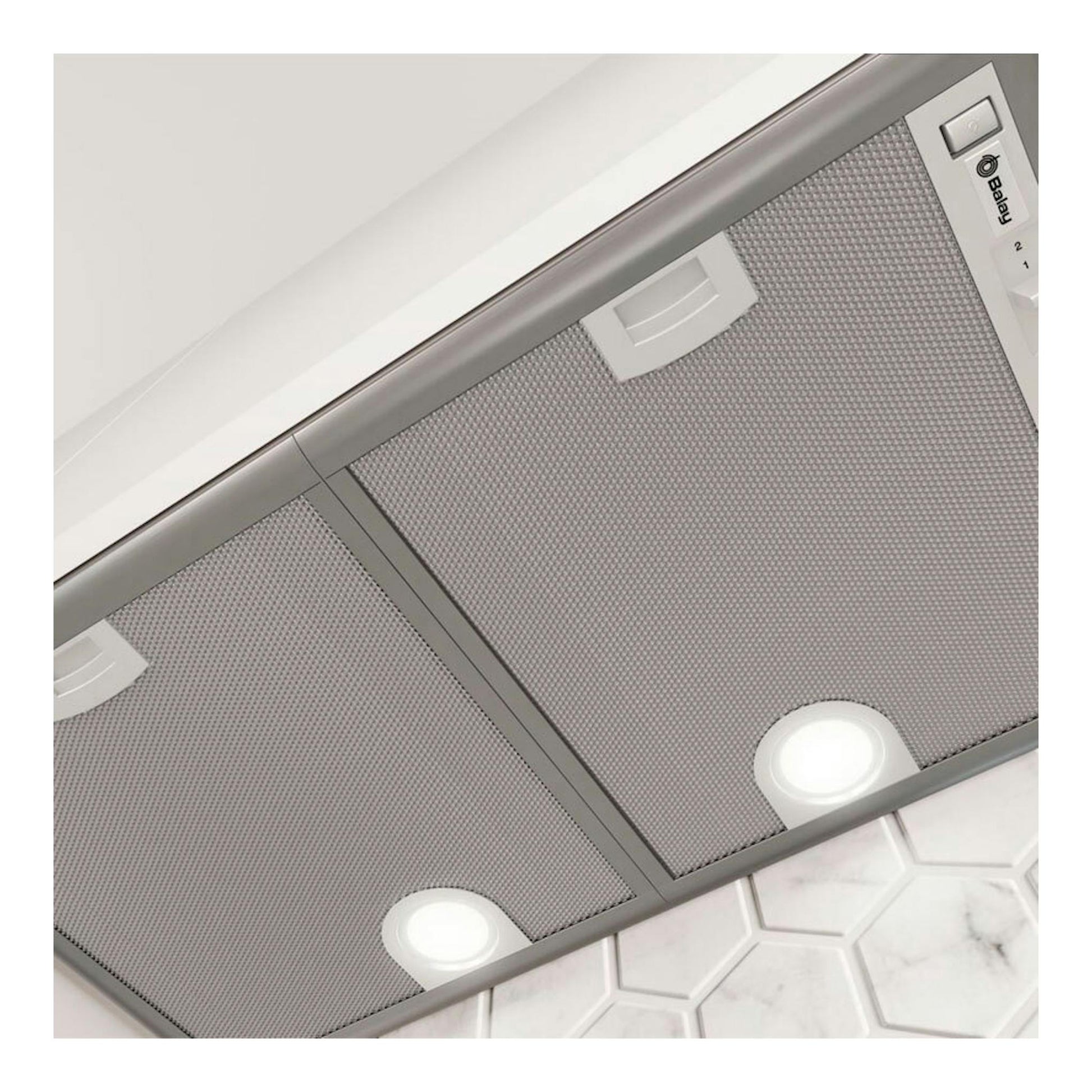 Grupo filtrante Balay 3BF276NG inox, vista inferior en ángulo, con filtros metálicos y luces integradas.