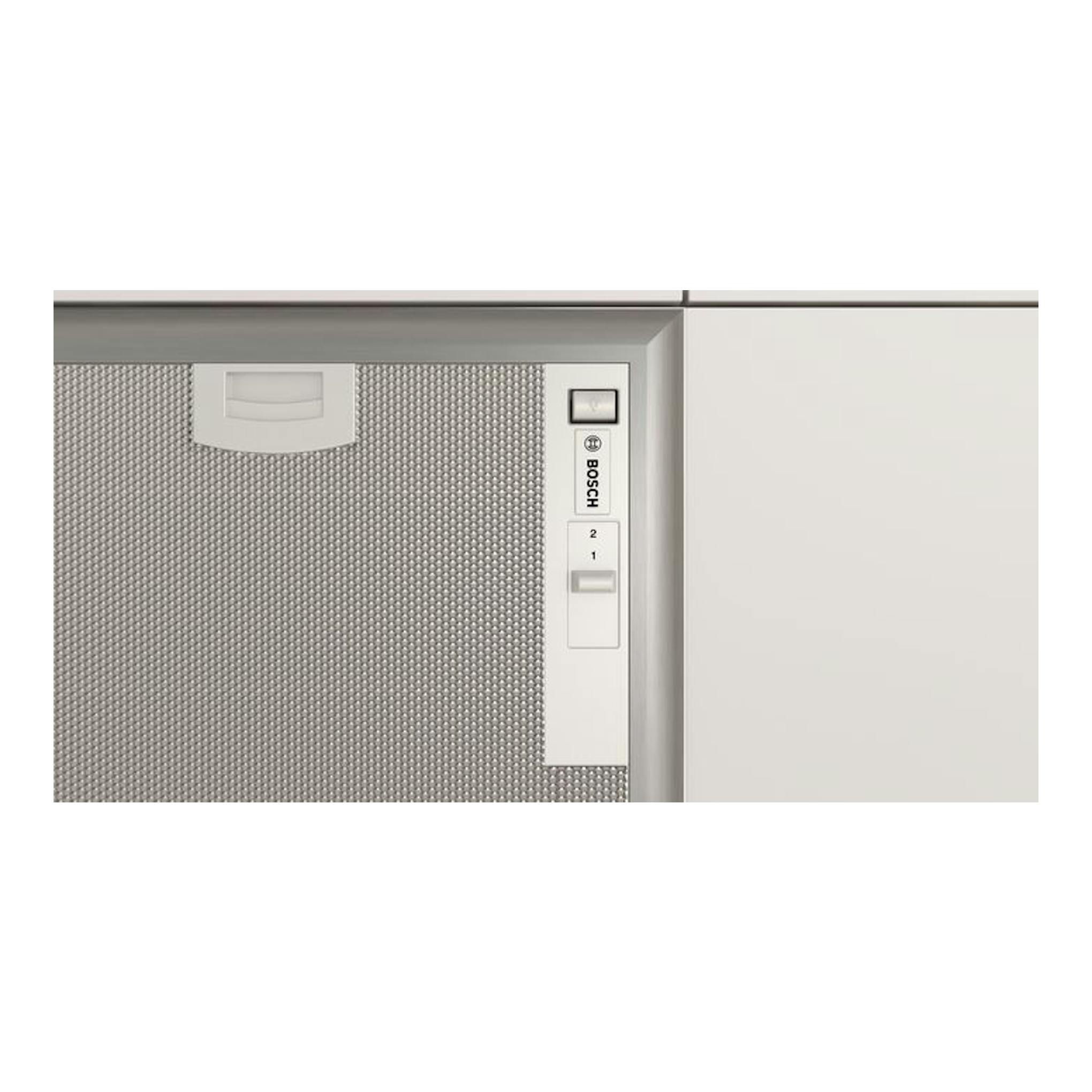 Grupo filtrante Bosch DHL555BM gris, vista frontal integrada en mueble, con controles laterales.
