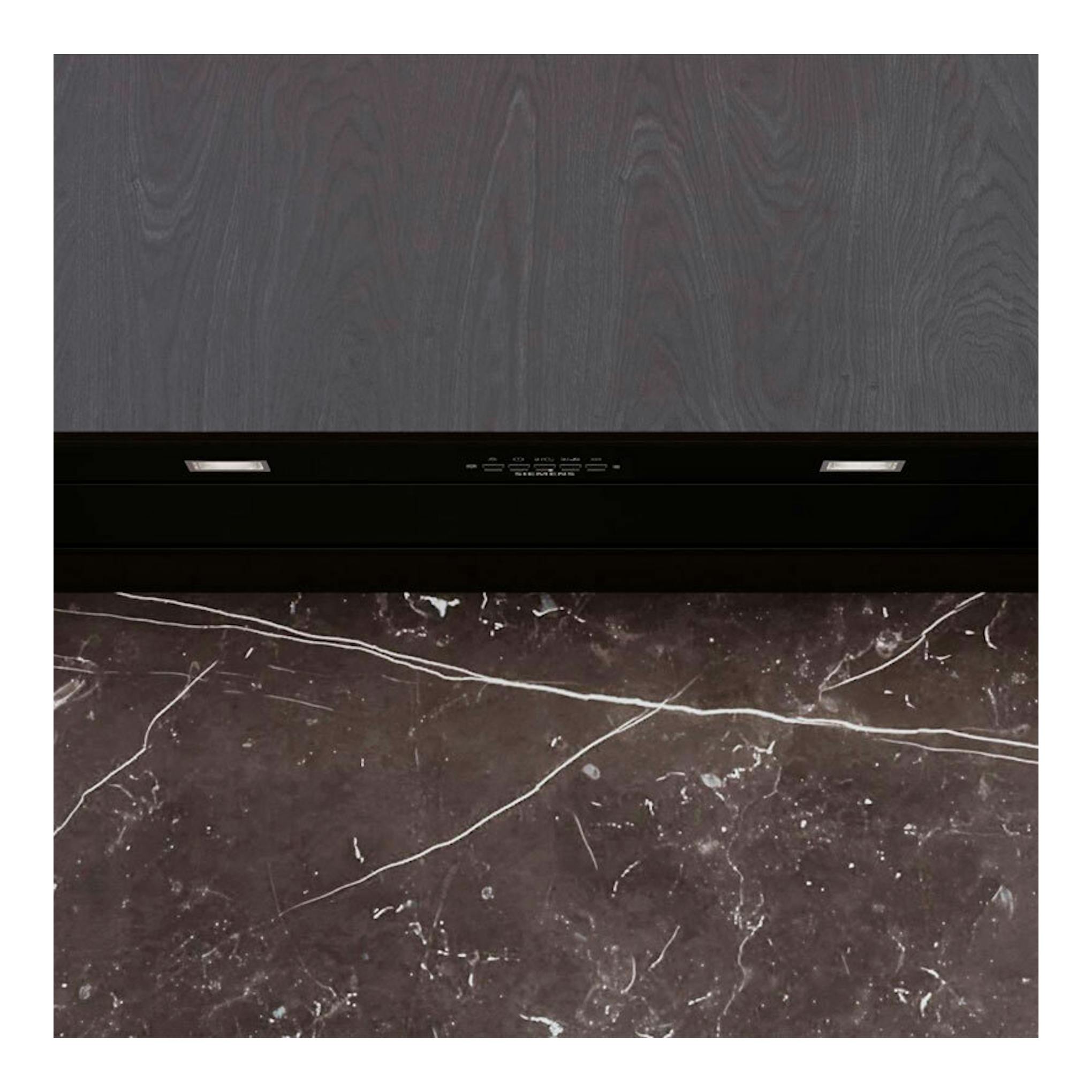 Grupo filtrante Siemens LB88NPC60 negro, vista frontal, integrado bajo mueble de cocina.