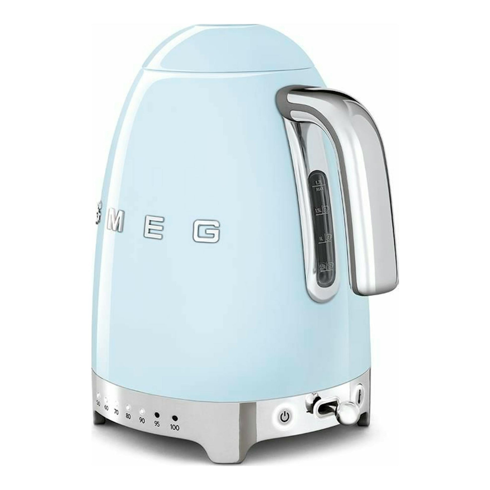 Hervidor Smeg KLF04PBEU azul claro, vista frontal en tres cuartos, con asa cromada y base plateada.