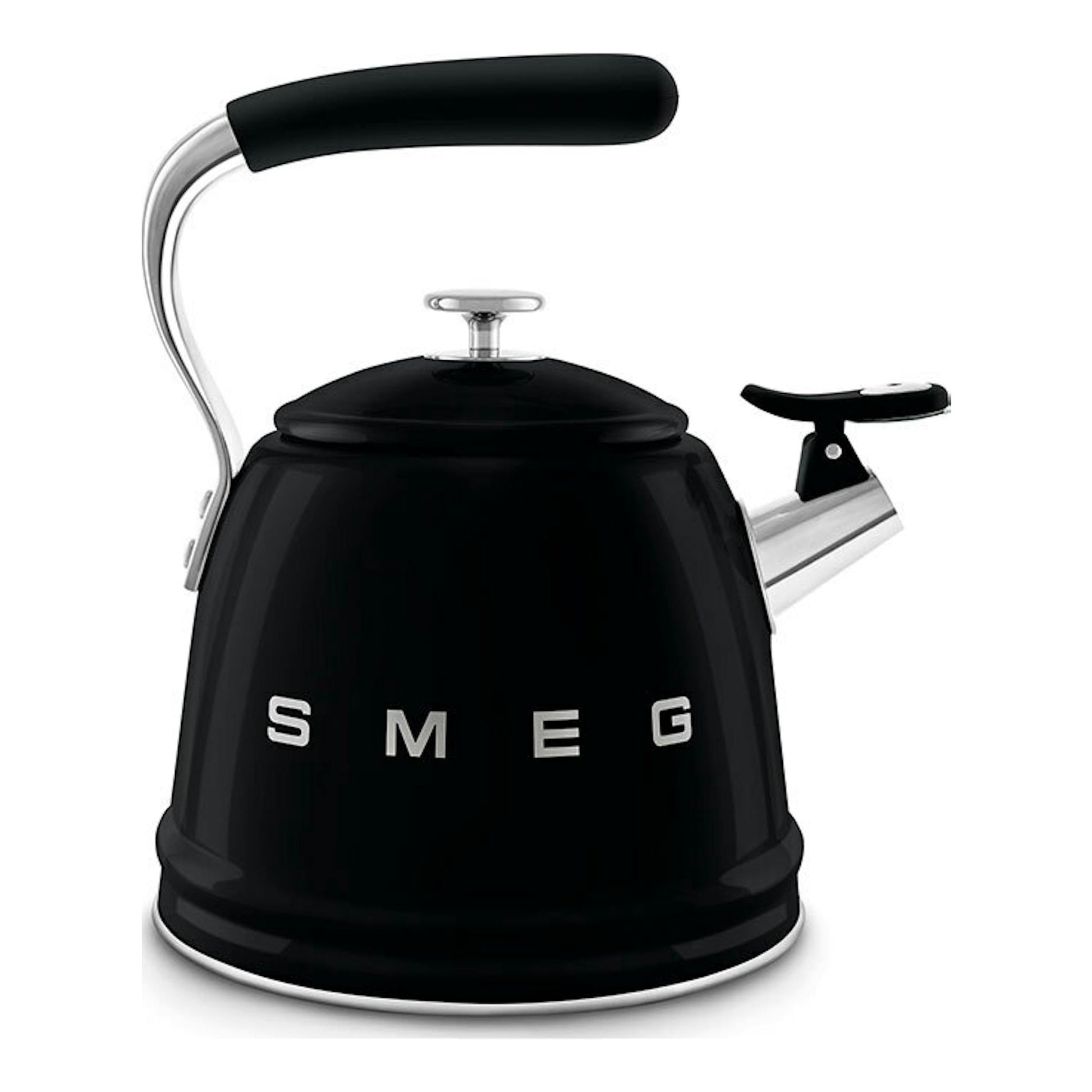 Hervidor silbante Smeg WKF01BL negro, vista frontal, con asa y boquilla cromadas.