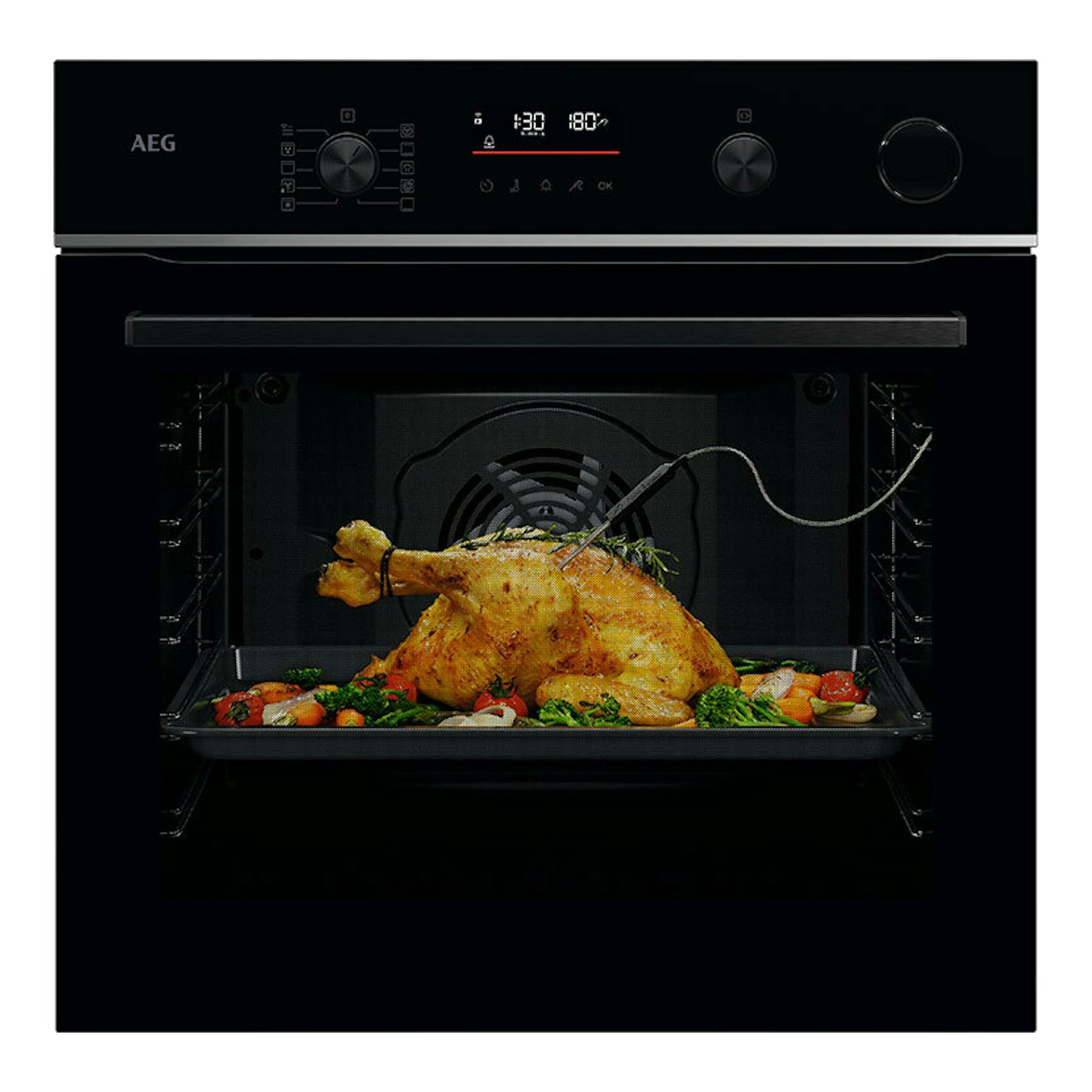 Horno AEG TR6PB531SB de cristal negro, vista frontal, puerta abierta con pollo asado y panel digital.