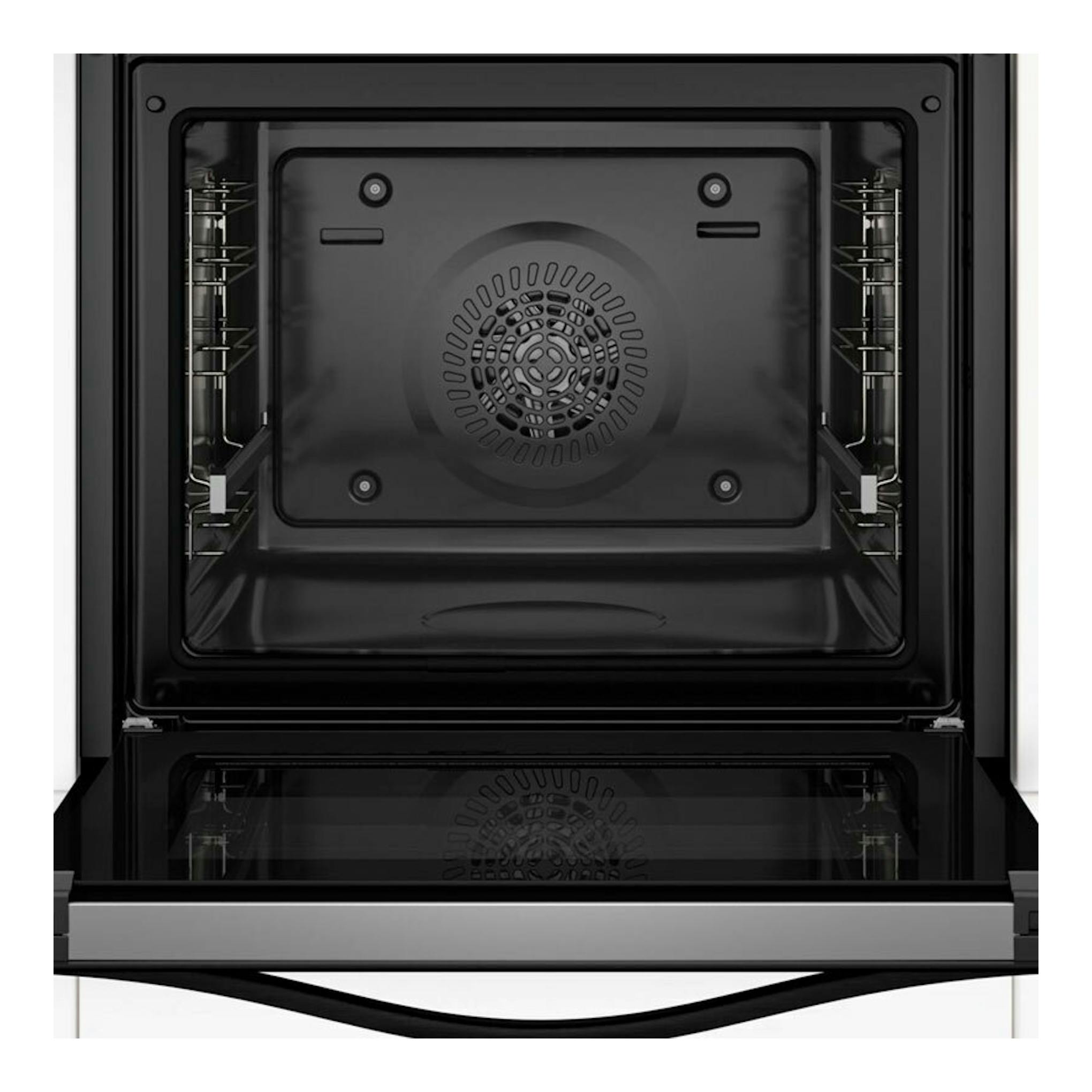 Horno Balay 3HB4821X3 inox, vista frontal con la puerta abierta e interior negro con ventilador central