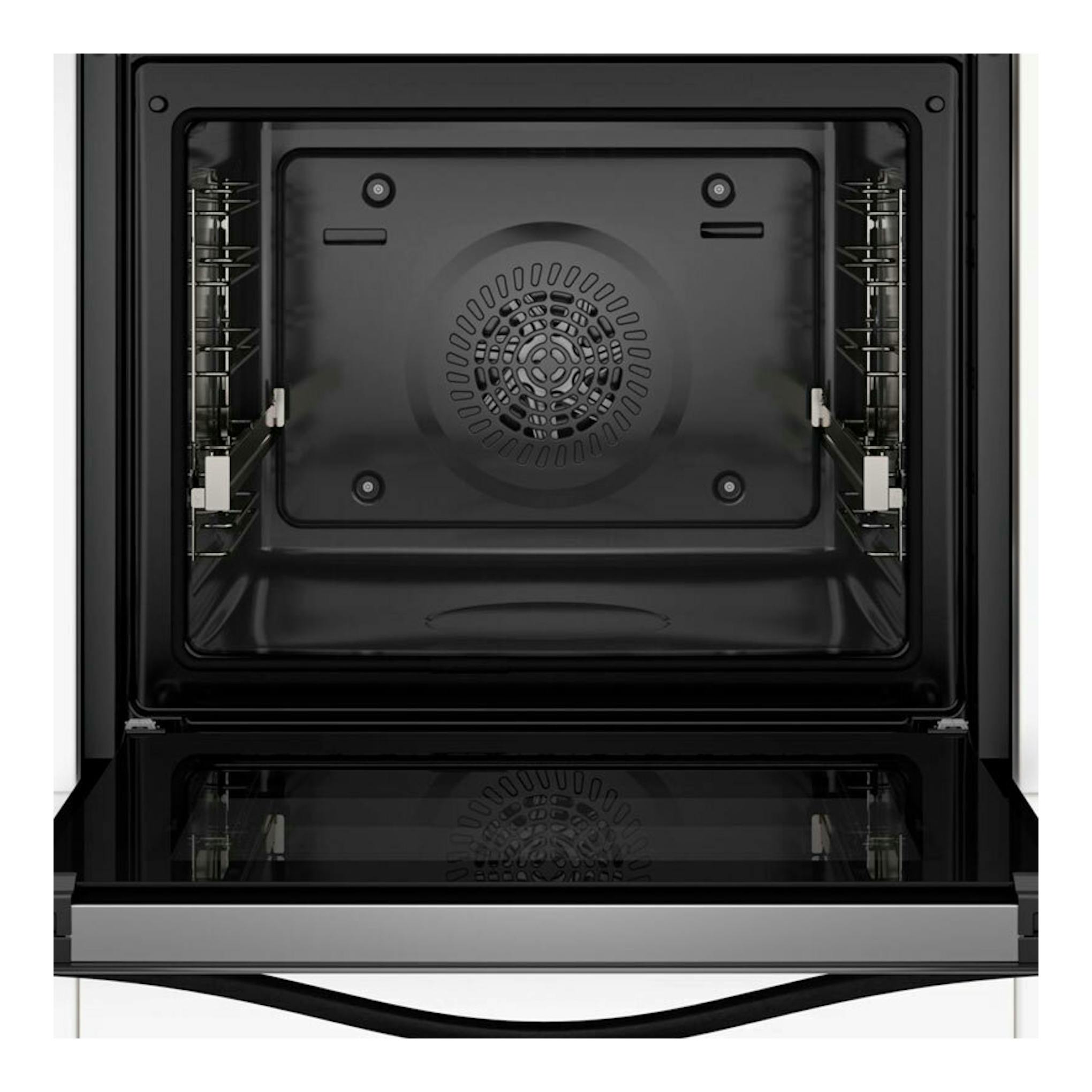 Horno Balay 3HB5879B7, vista frontal con puerta abatida, interior negro y ventilador trasero.
