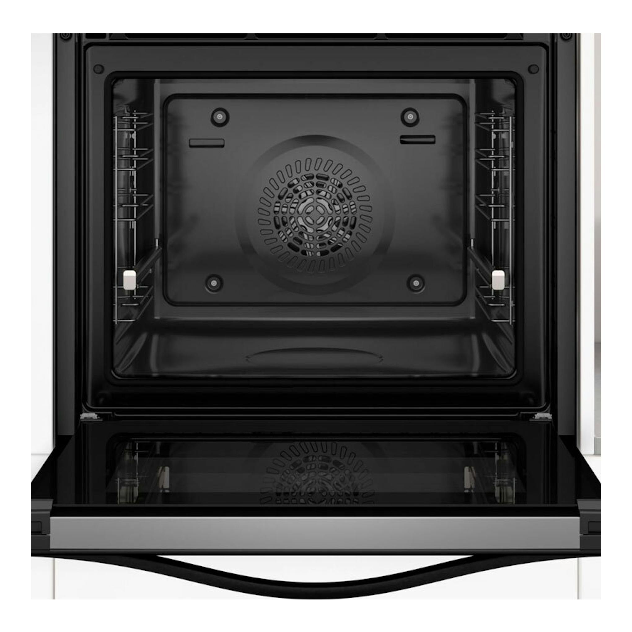 Balay 3HD4821X3 Inox, horno empotrado negro, vista frontal con la puerta abatida y el interior abierto.