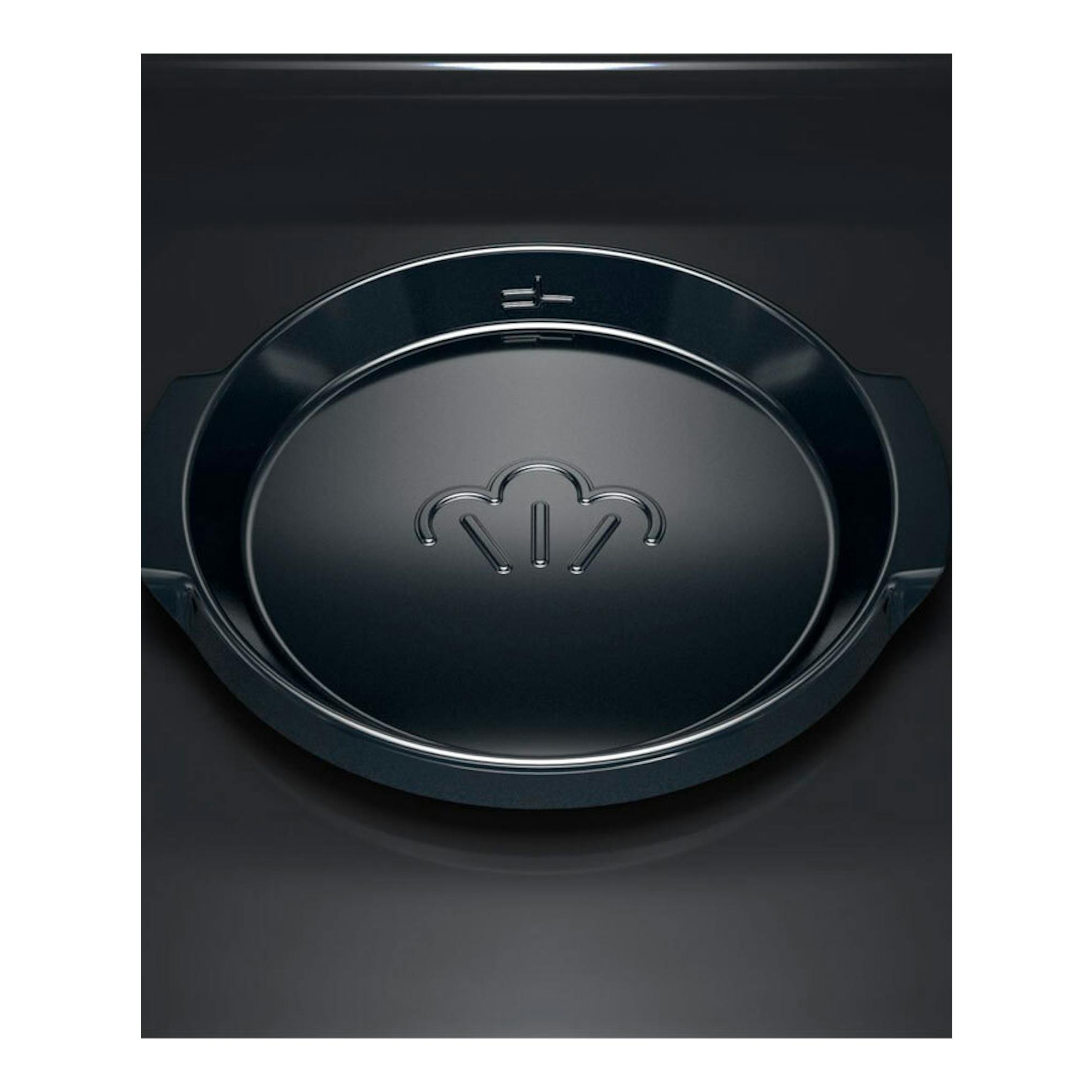 Interior de horno Balay 3HD5829B3 con bandeja redonda negra, vista frontal.