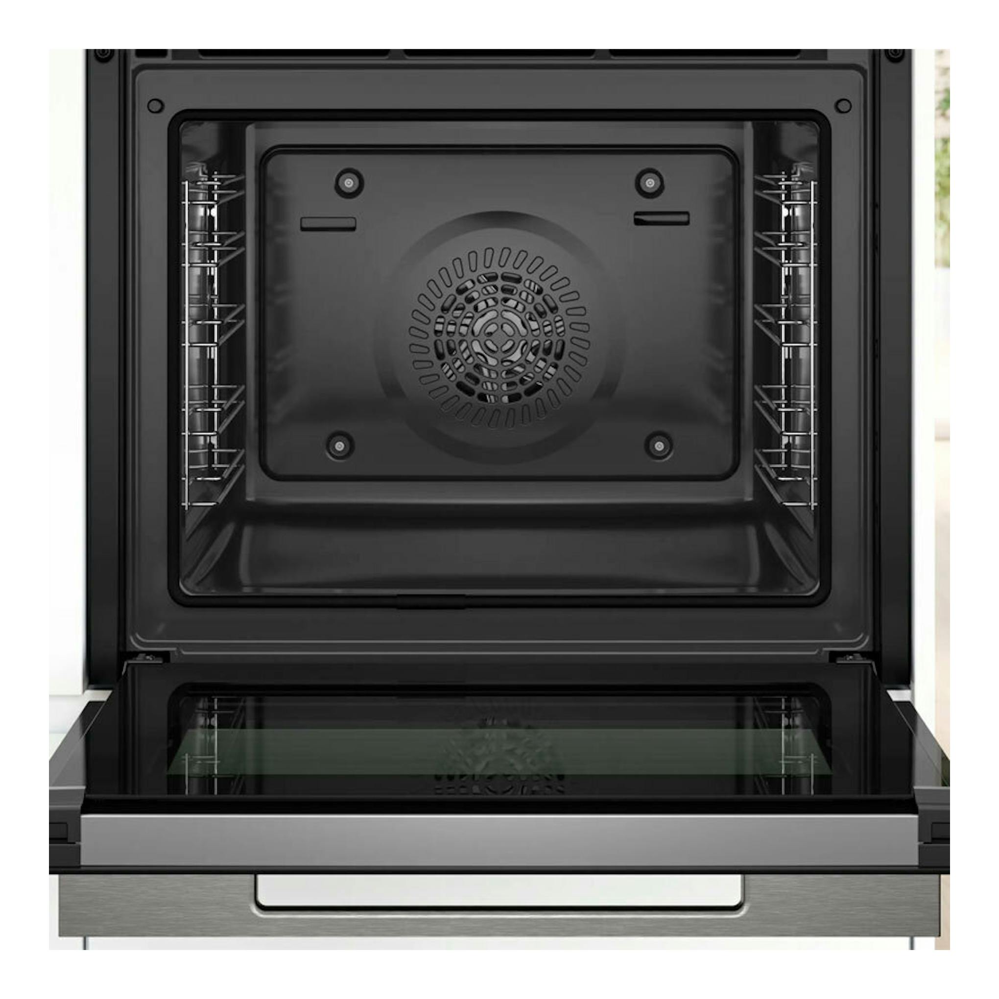 Horno Bosch HBG7741B1 negro, vista frontal con la puerta abierta y el interior vacío.