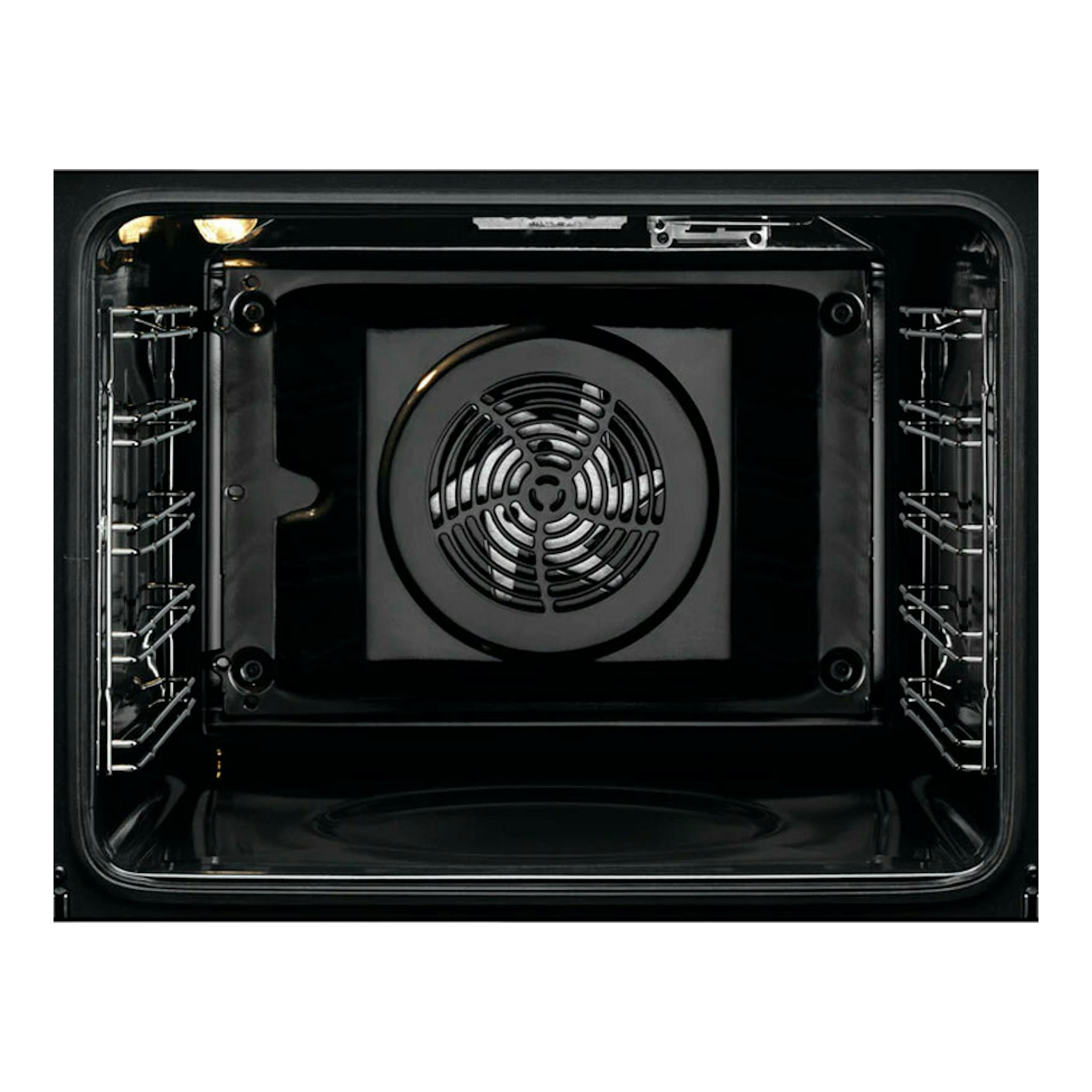 Horno Electrolux EOF6P54TX inox, vista frontal del interior negro con ventilador central y guías laterales.
