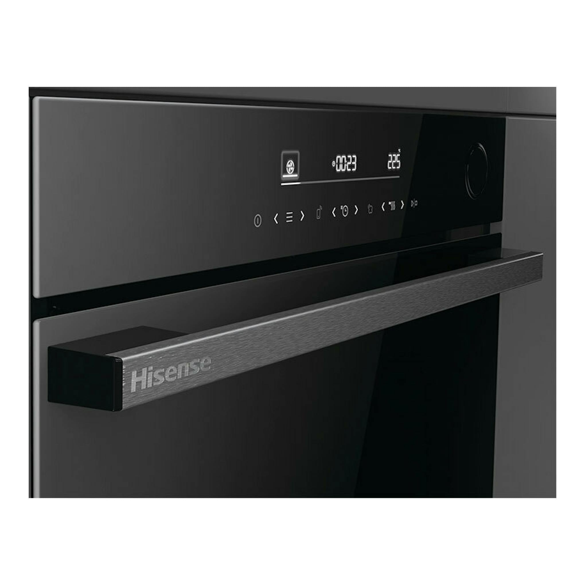 Horno Hisense BSA66346ADBGWIFI de cristal negro, vista frontal ligeramente en ángulo, con panel digital.