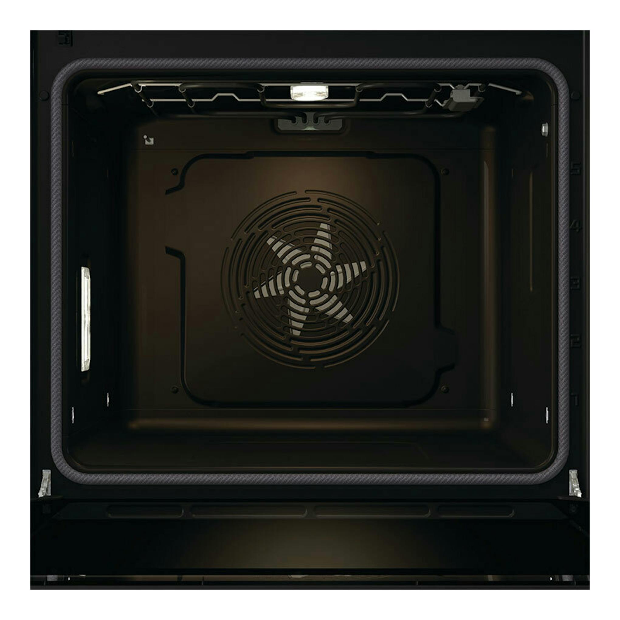 Horno Hisense BSA66346PBGWIFI negro, vista frontal del interior con ventilador central y luz superior.