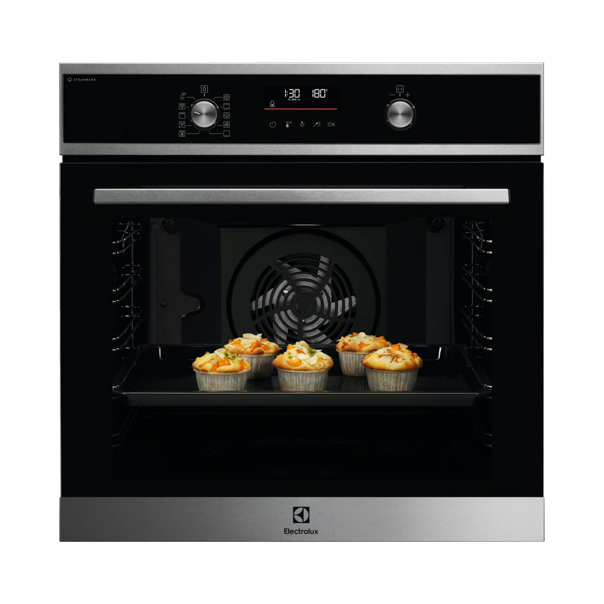 Horno multifunción Electrolux EOD6P77X en negro y acero, con puerta abierta y cinco magdalenas dentro.