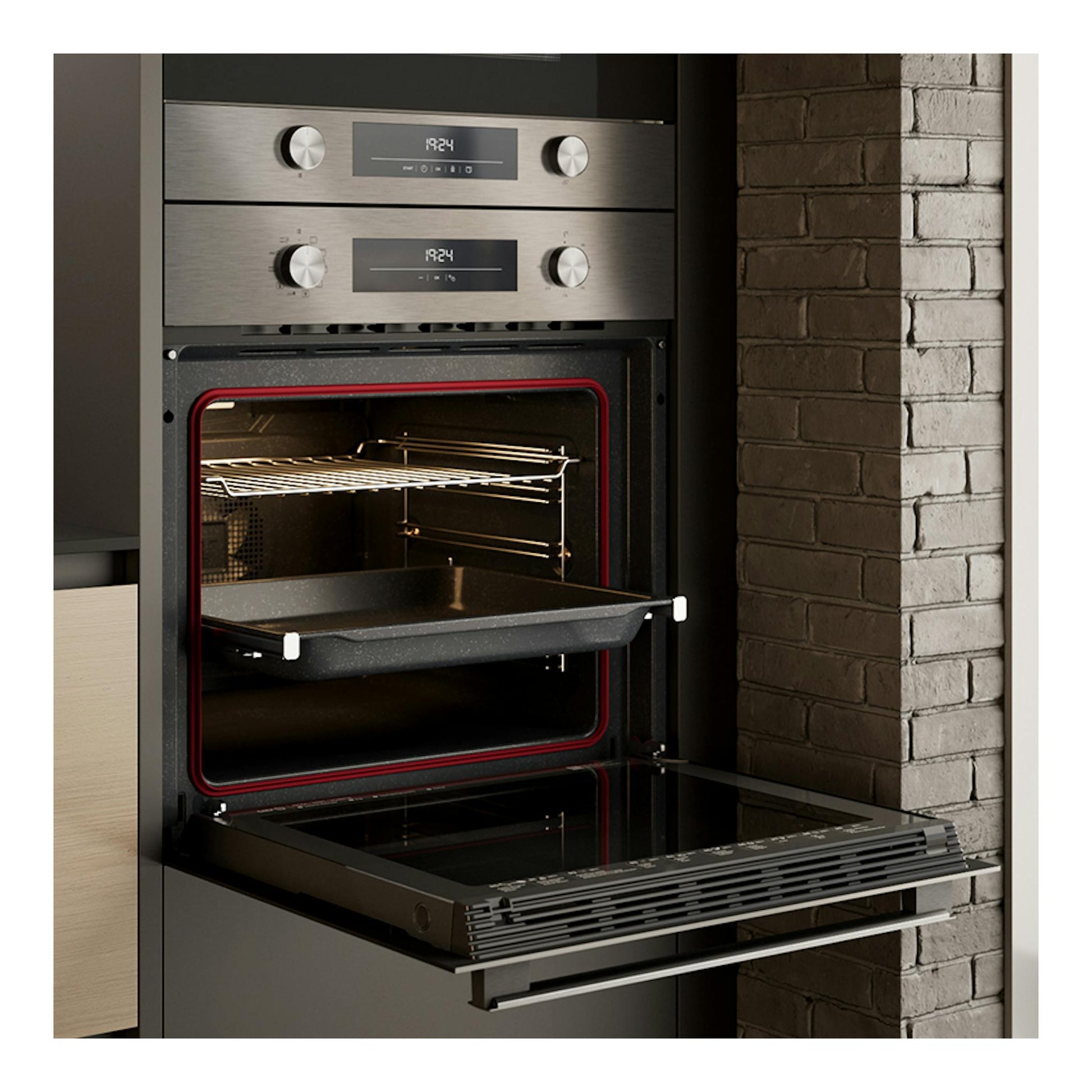Horno empotrado Teka HSB6360P inox, vista frontal, con puerta abatible abierta e interior visible.