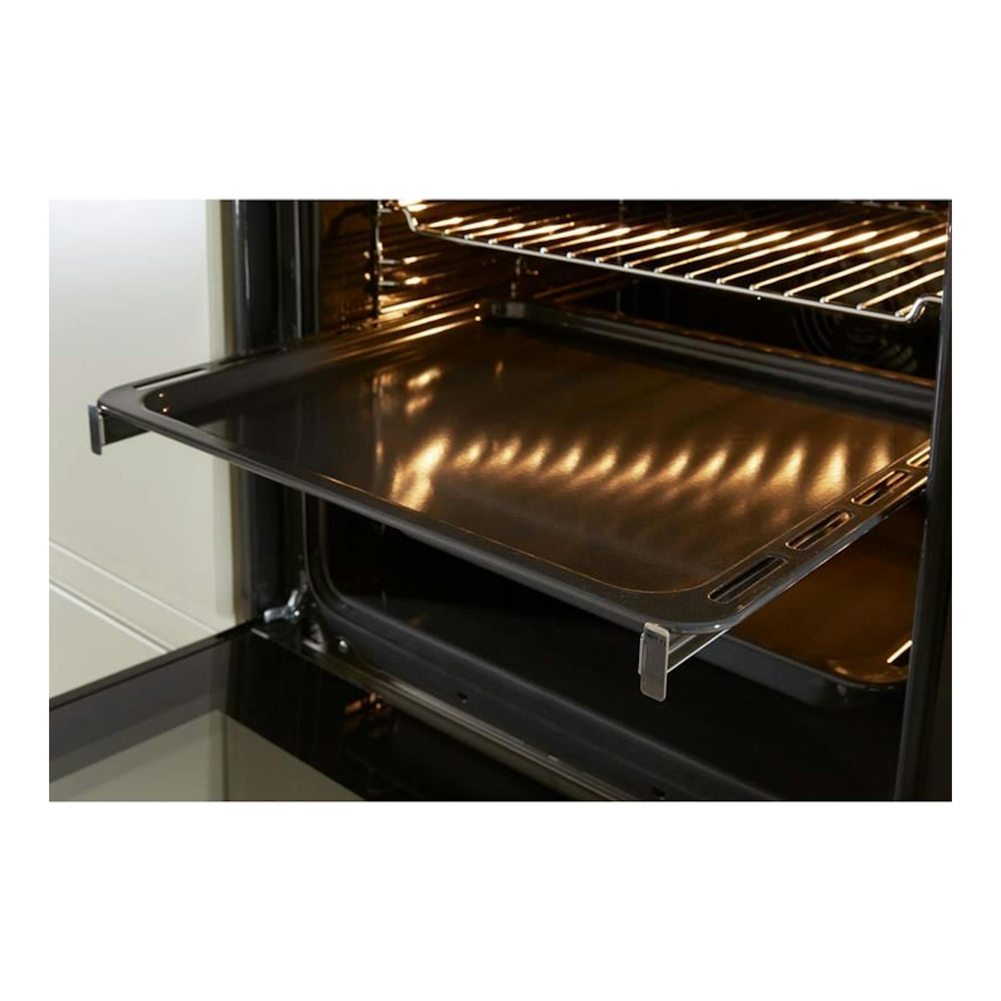 Horno Whirlpool OAKZ97961 SP IX inox con bandeja extraíble y rejilla interior, vista frontal abierta.