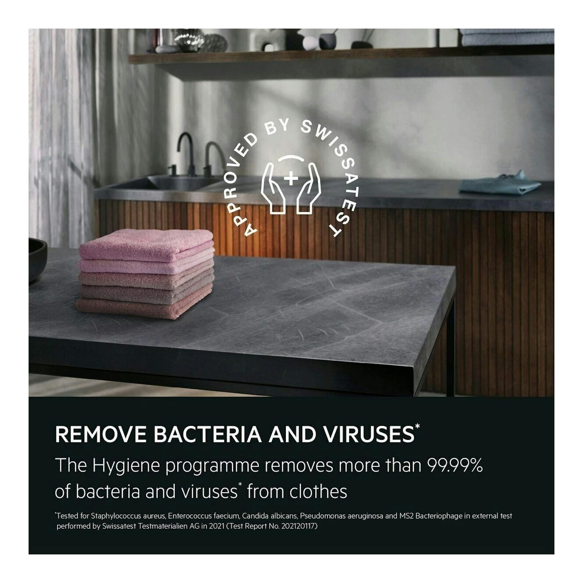 Imagen promocional de AEG LFE6G54H2B: toallas apiladas en una cocina con sello Swissatest y texto sobre higiene.