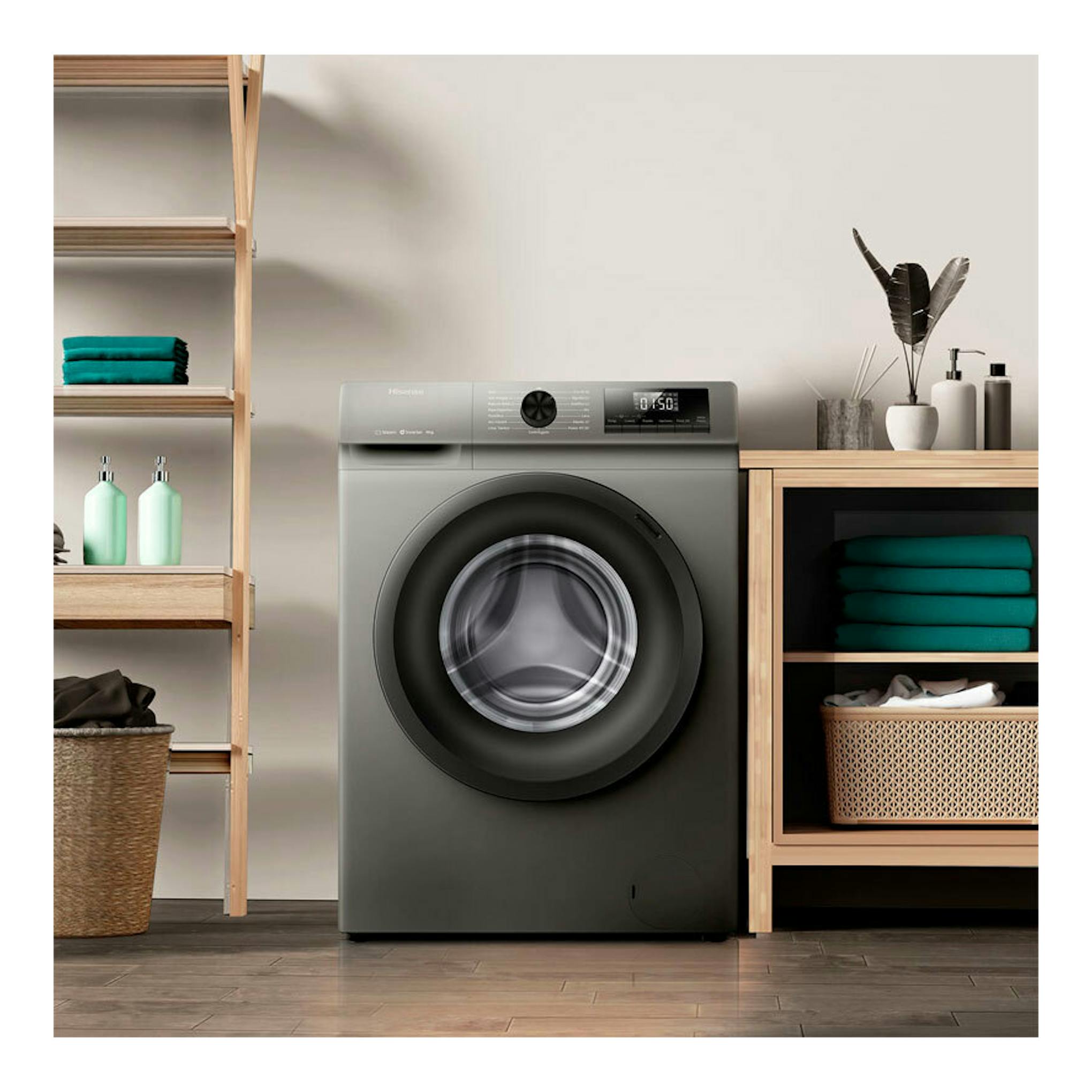 Lavadora Hisense WF1Q8041BT gris, vista frontal, con puerta circular negra y panel digital superior.