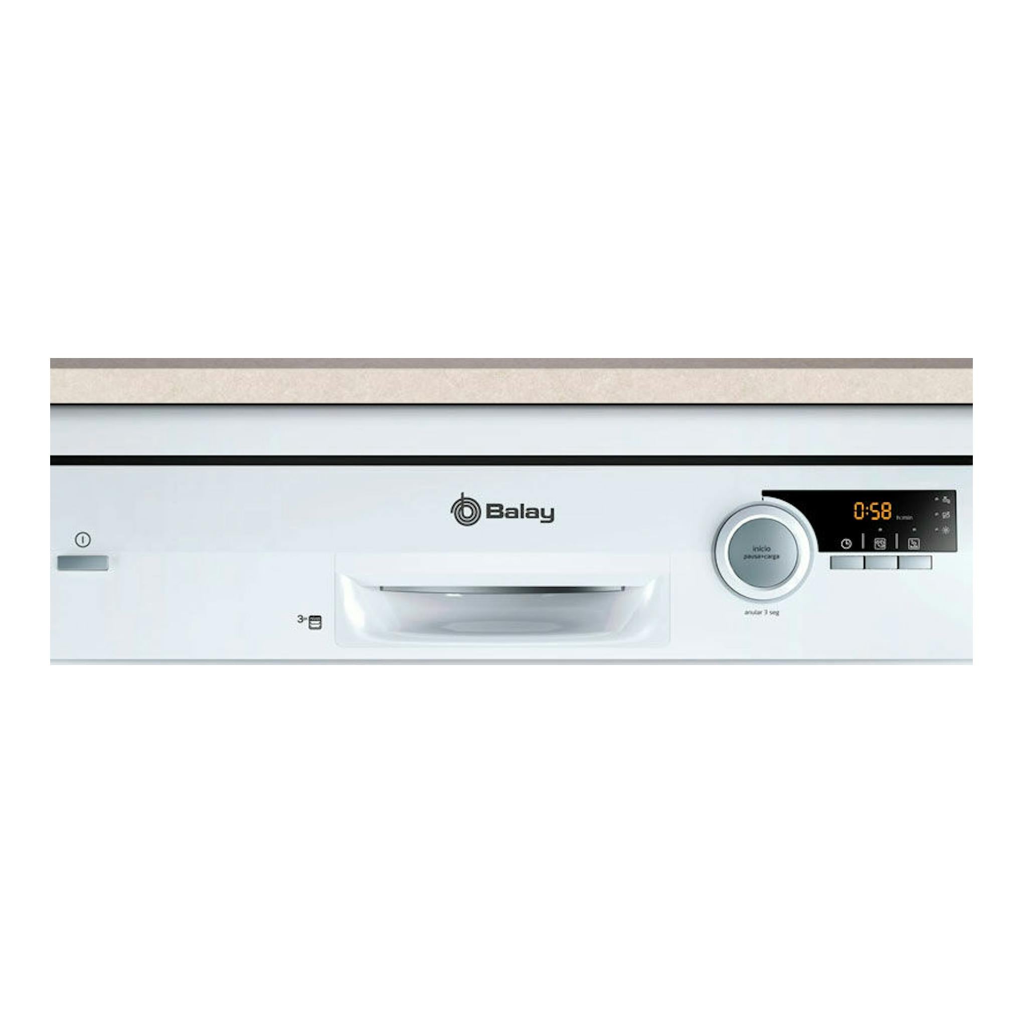Lavavajillas Balay 3VS572BP blanco, vista frontal con panel digital y tirador central.