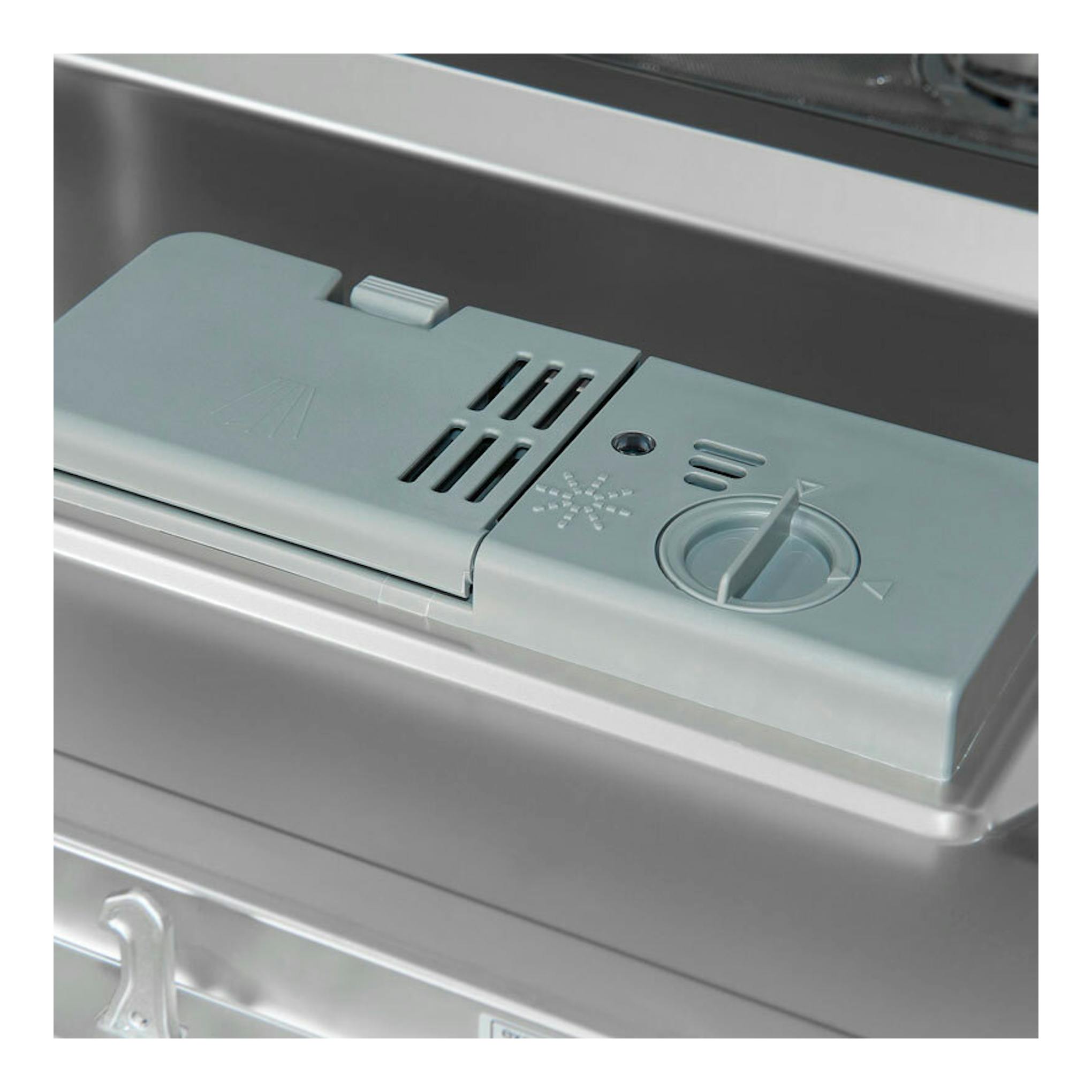 Lavavajillas Exquisit GSP508-030D Inox, primer plano del dispensador interior de detergente.