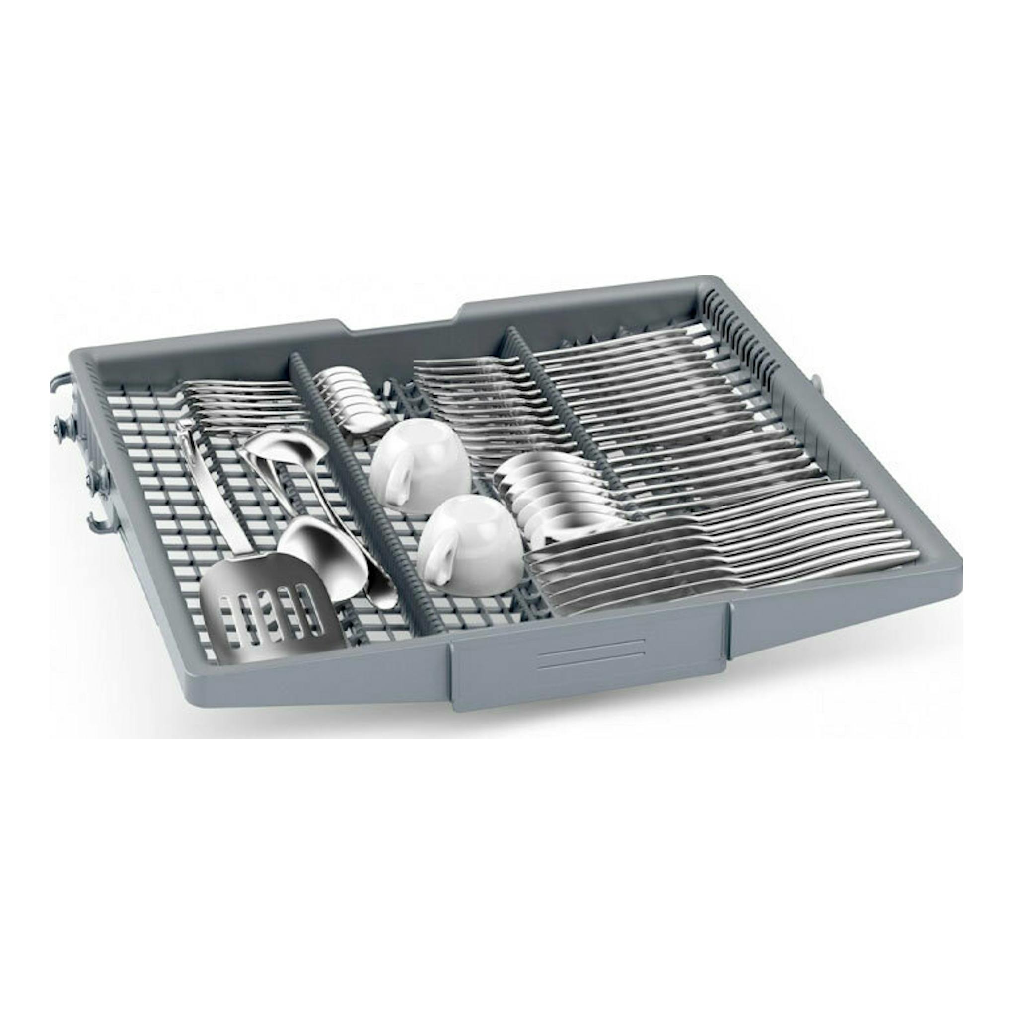 Bandeja gris para cubiertos de lavavajillas, vista en perspectiva, con cubiertos y tazas.