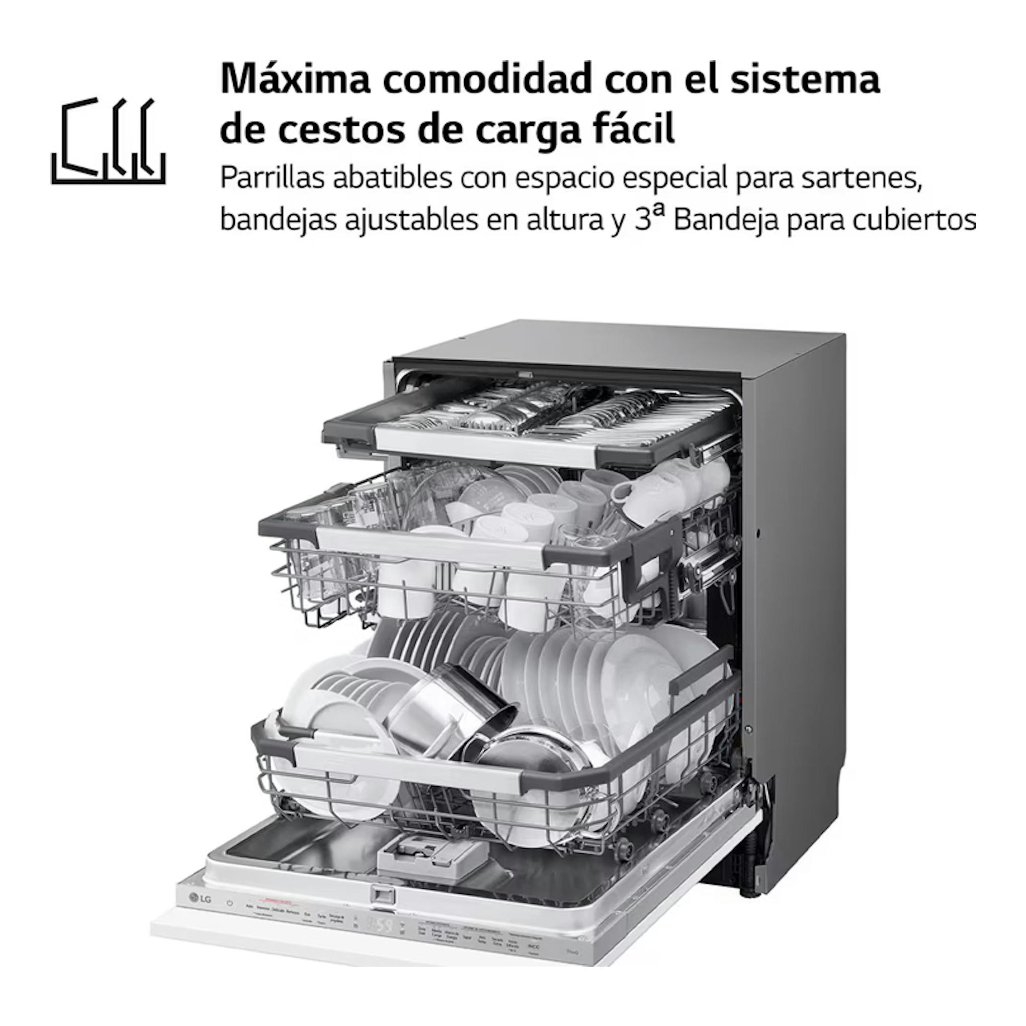 Lavavajillas integrable LG DB597TXS en vista frontal abierta, con tres cestos cargados y panel inferior.