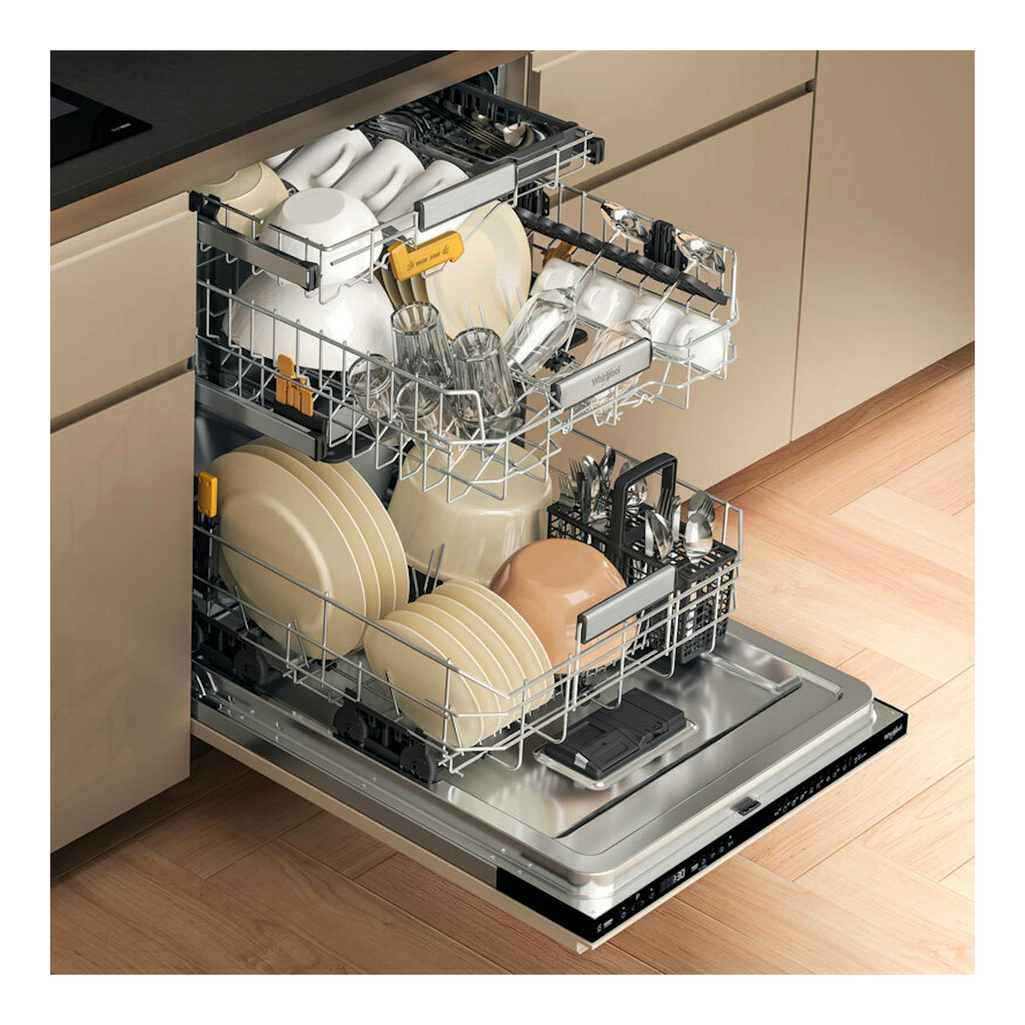 Lavavajillas integrable Whirlpool WH8IA15AM6L0 abierto, con cestas extraíbles llenas de platos y vasos.