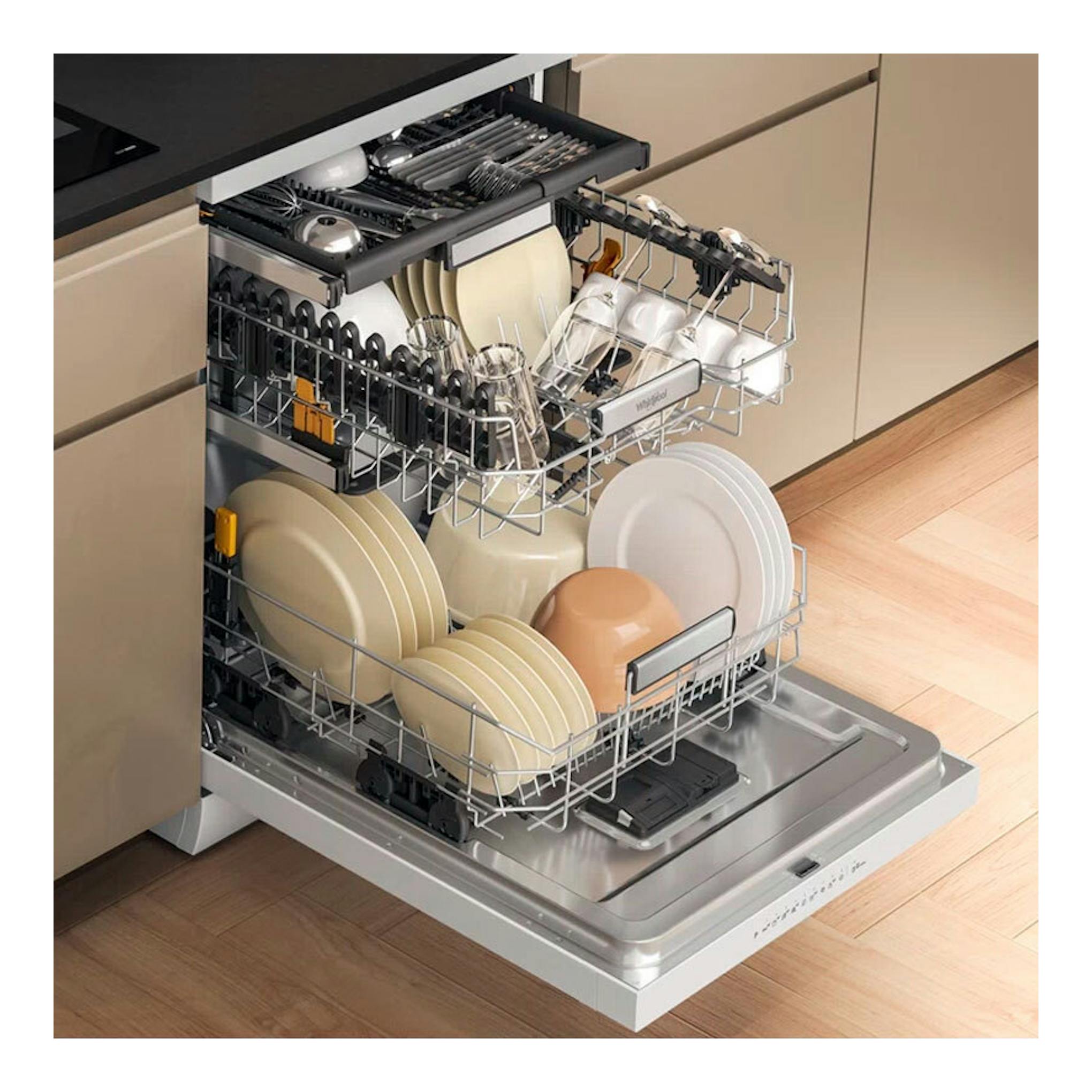 Lavavajillas Whirlpool W7F HP43 de 60 cm, abierto en cocina, vista frontal, con cestas y vajilla.