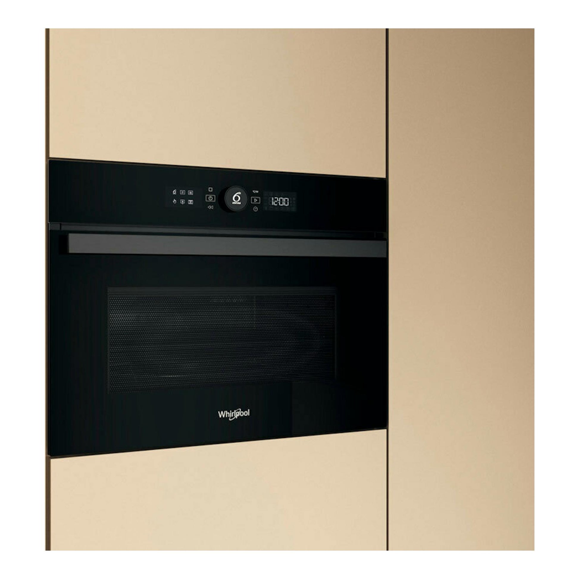 Microondas integrable Whirlpool WMW47HMB, frontal, negro, empotrado en mueble beige.