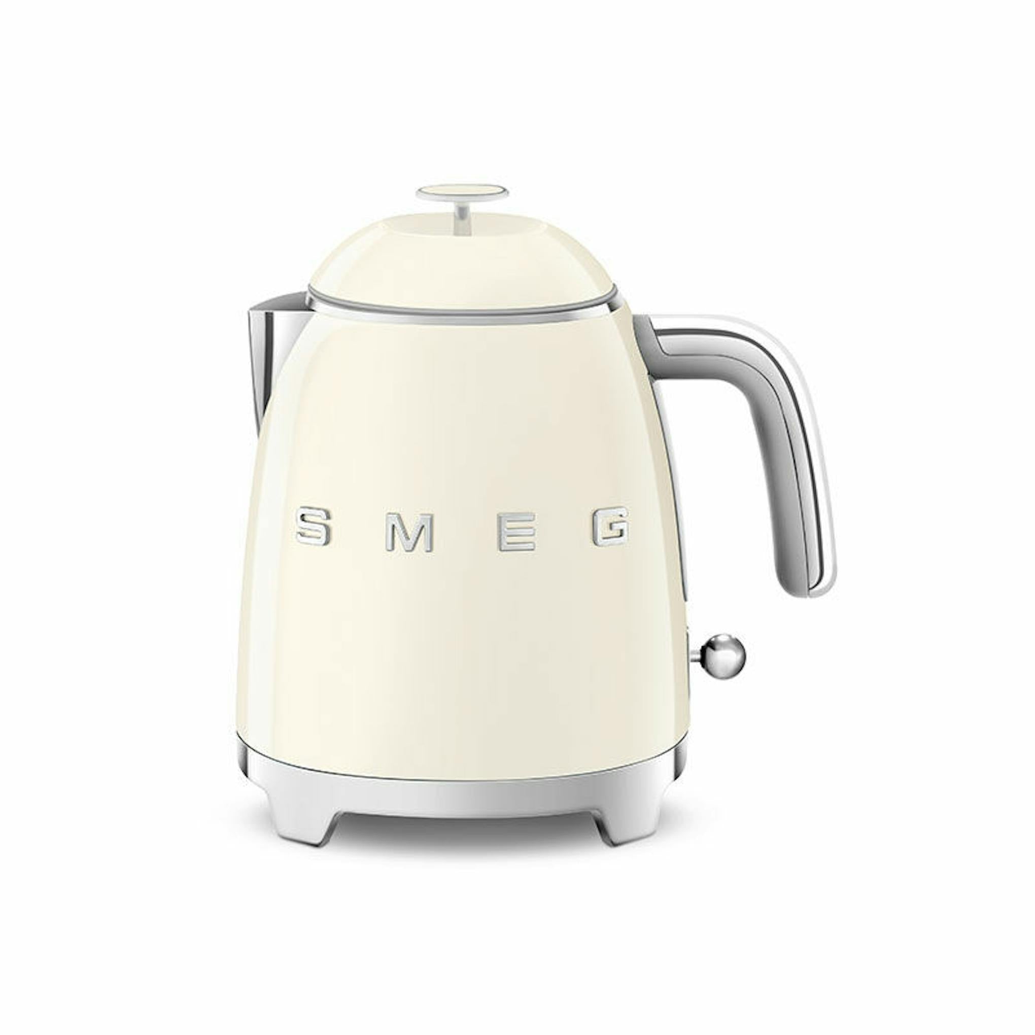 Mini hervidor Smeg KLF05CREU color crema