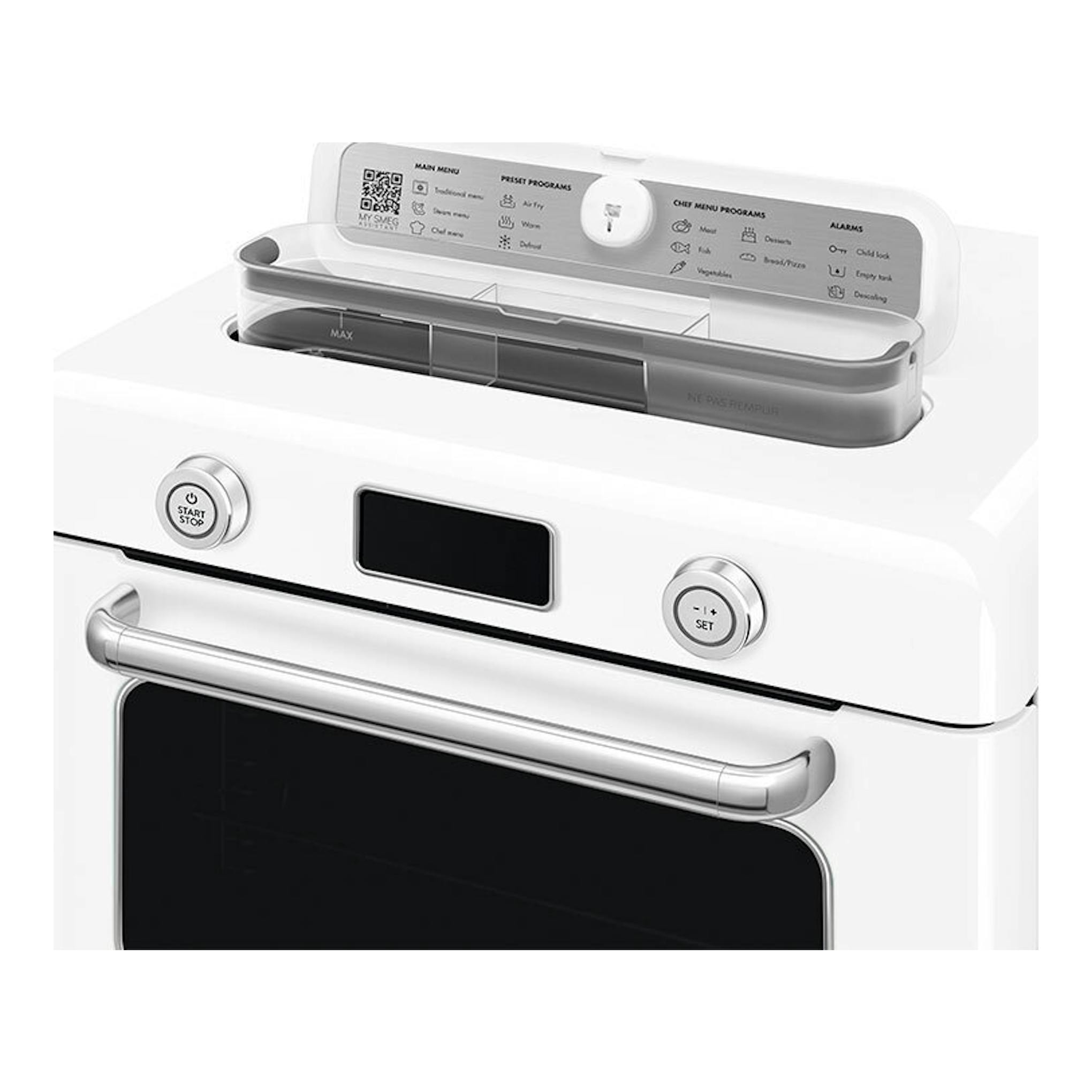 Minihorno Smeg COF01WHEU blanco, vista frontal en ángulo, con panel digital y depósito superior abierto.