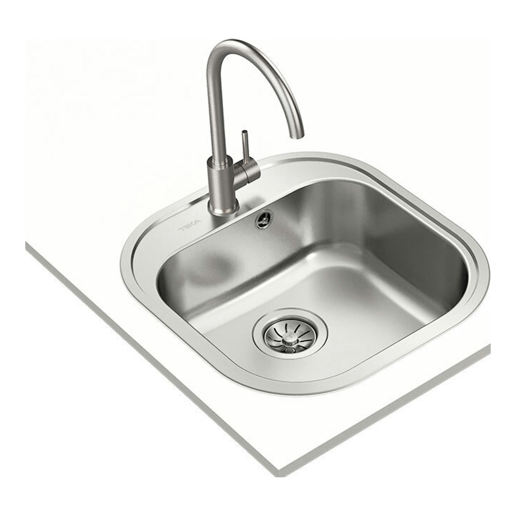 Fregadero de acero inoxidable TekaWay Stylo 1C UNI9310XP con grifo, vista cenital en esquina de encimera.