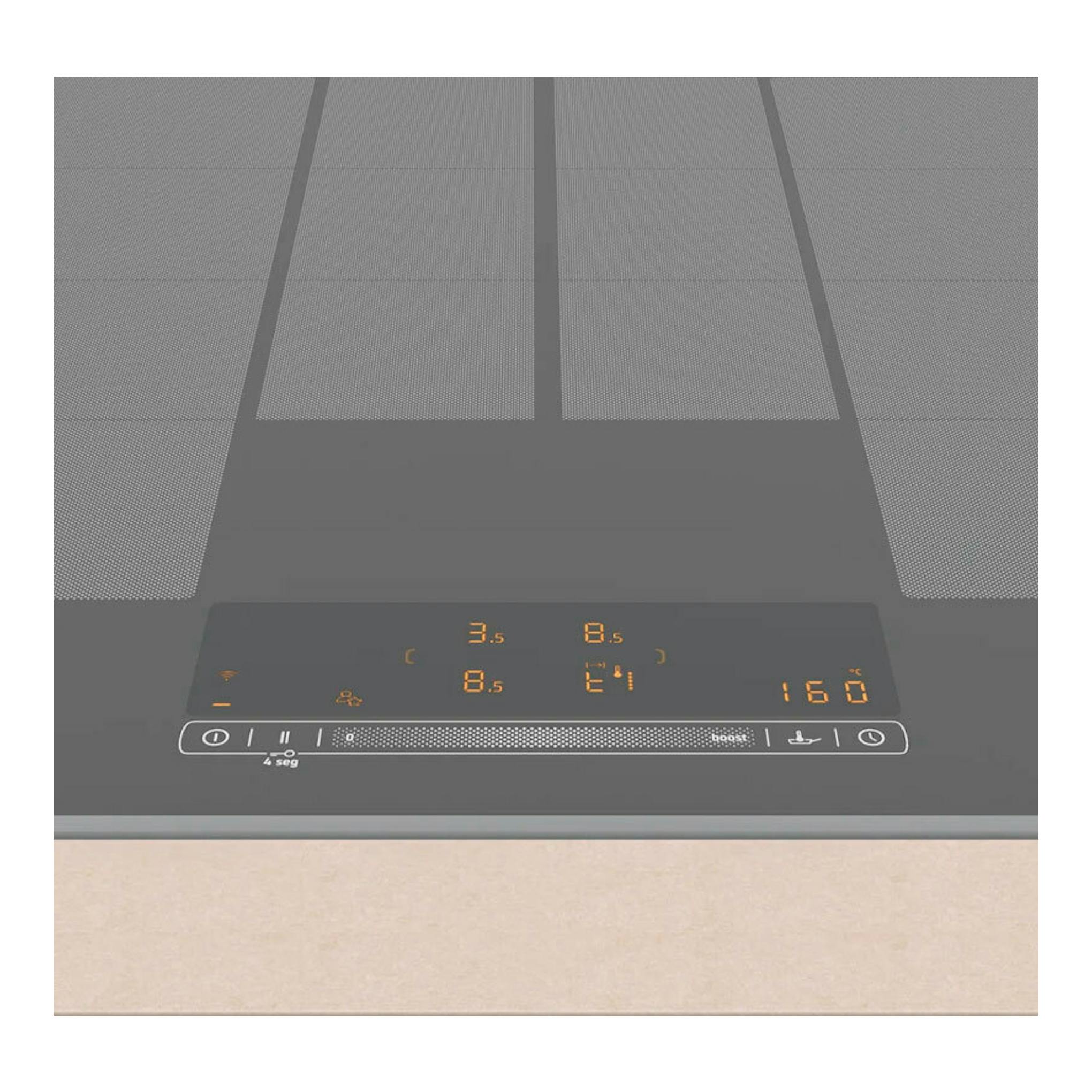 Placa de inducción Balay 3EB980AH de 80 cm, negra, vista superior, con mandos táctiles y display naranja.